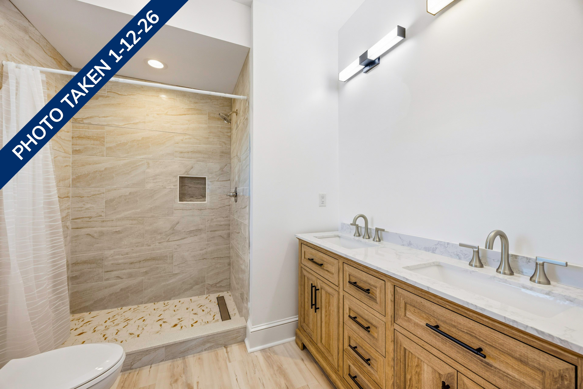 Surf Or Sound Realty 1238 TBD Bedroom 7 3 Date