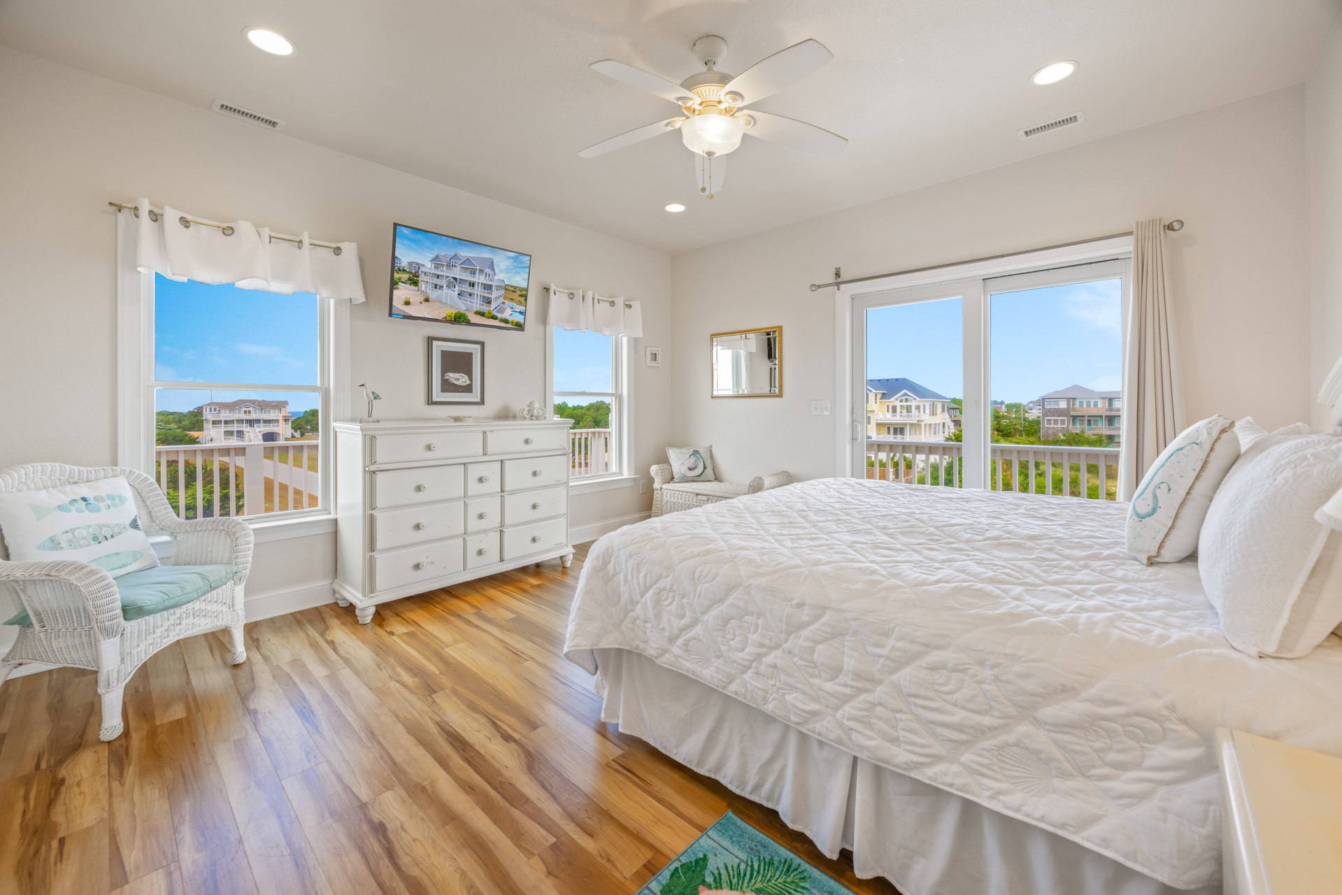 Surf Or Sound Realty 840 Lucky Oyster Bedroom 1 1