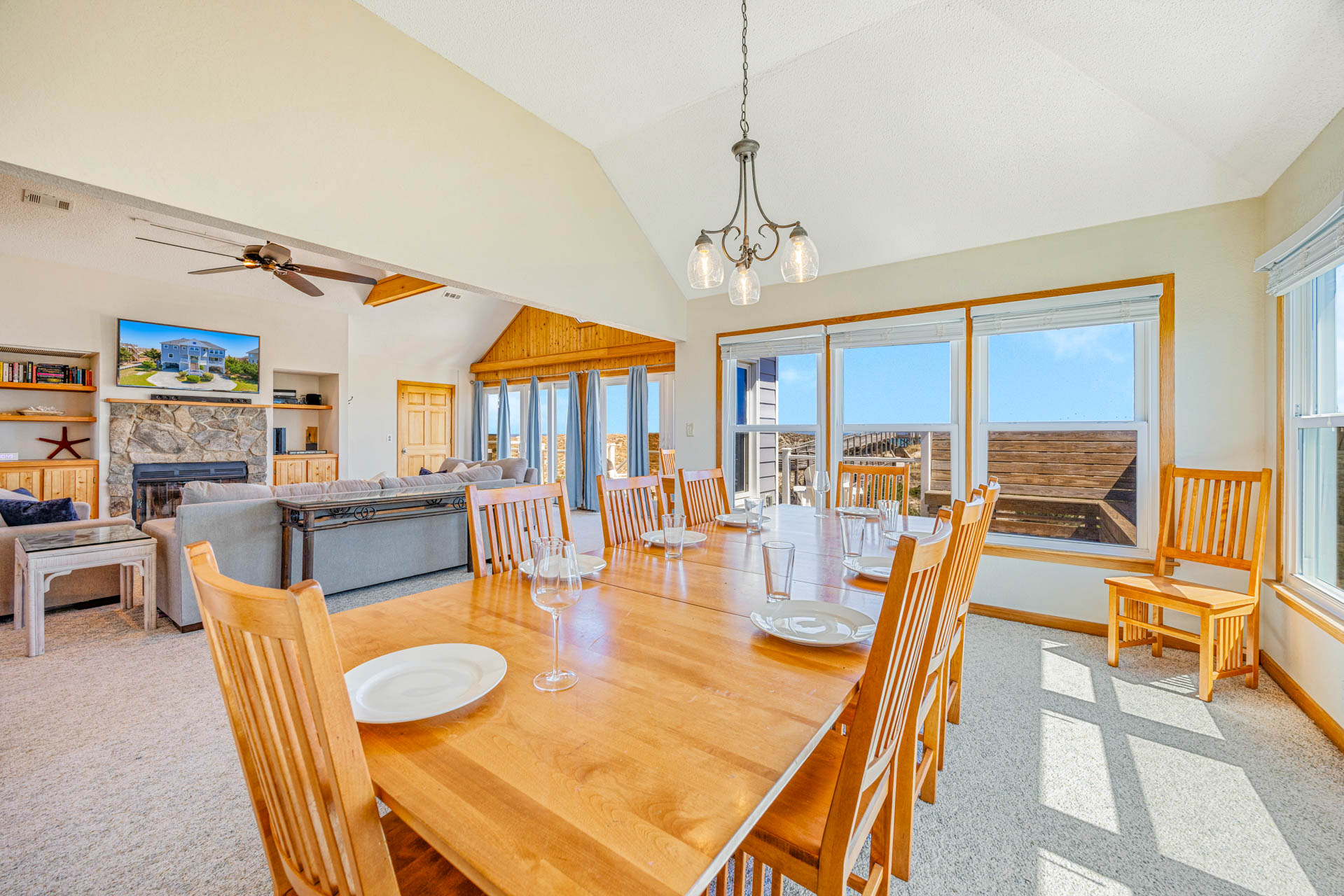 Surf Or Sound Realty 1208 Tranquil Waves Dining Area 3