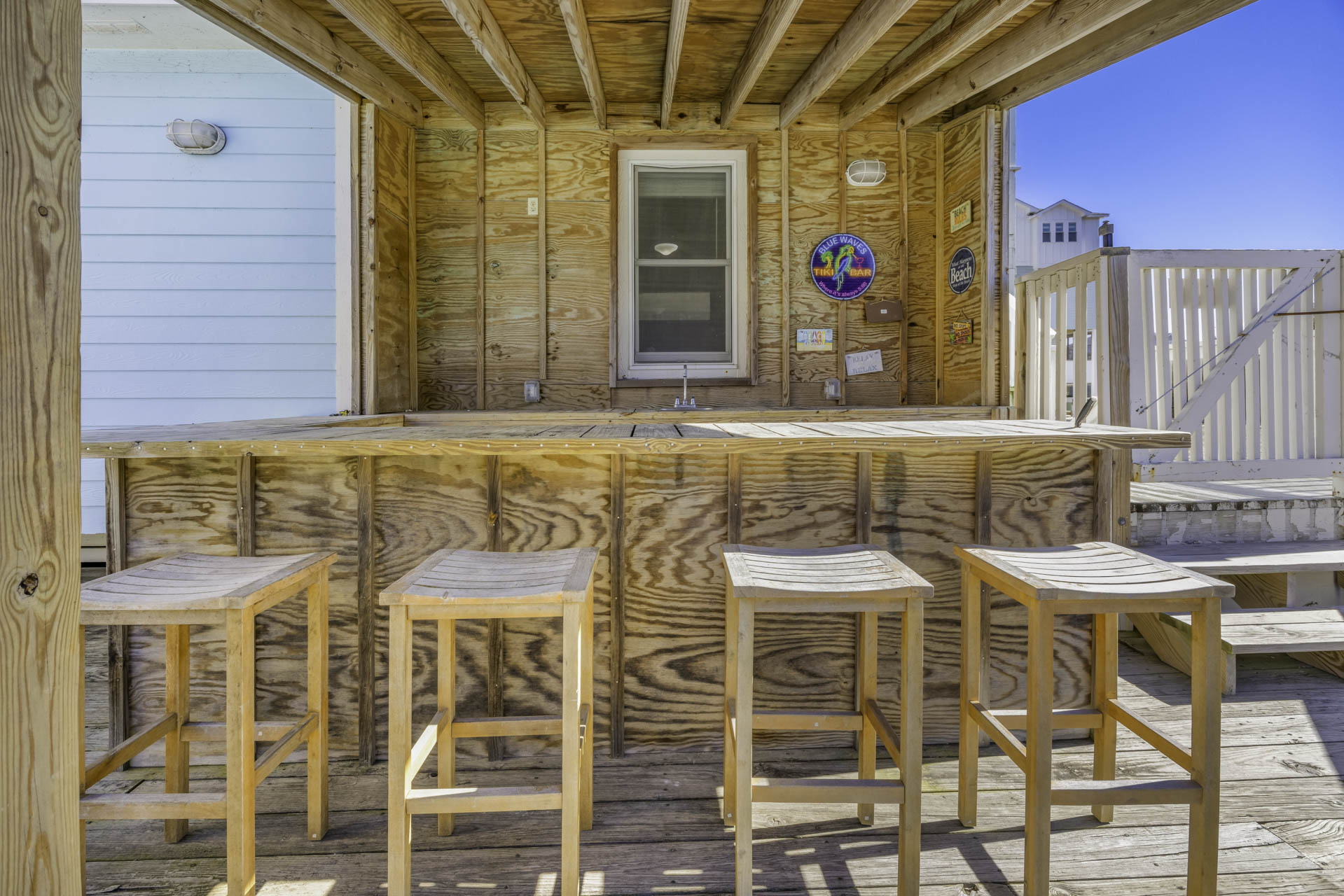 Surf Or Sound Realty 201 Blue Waves Pool Area 4