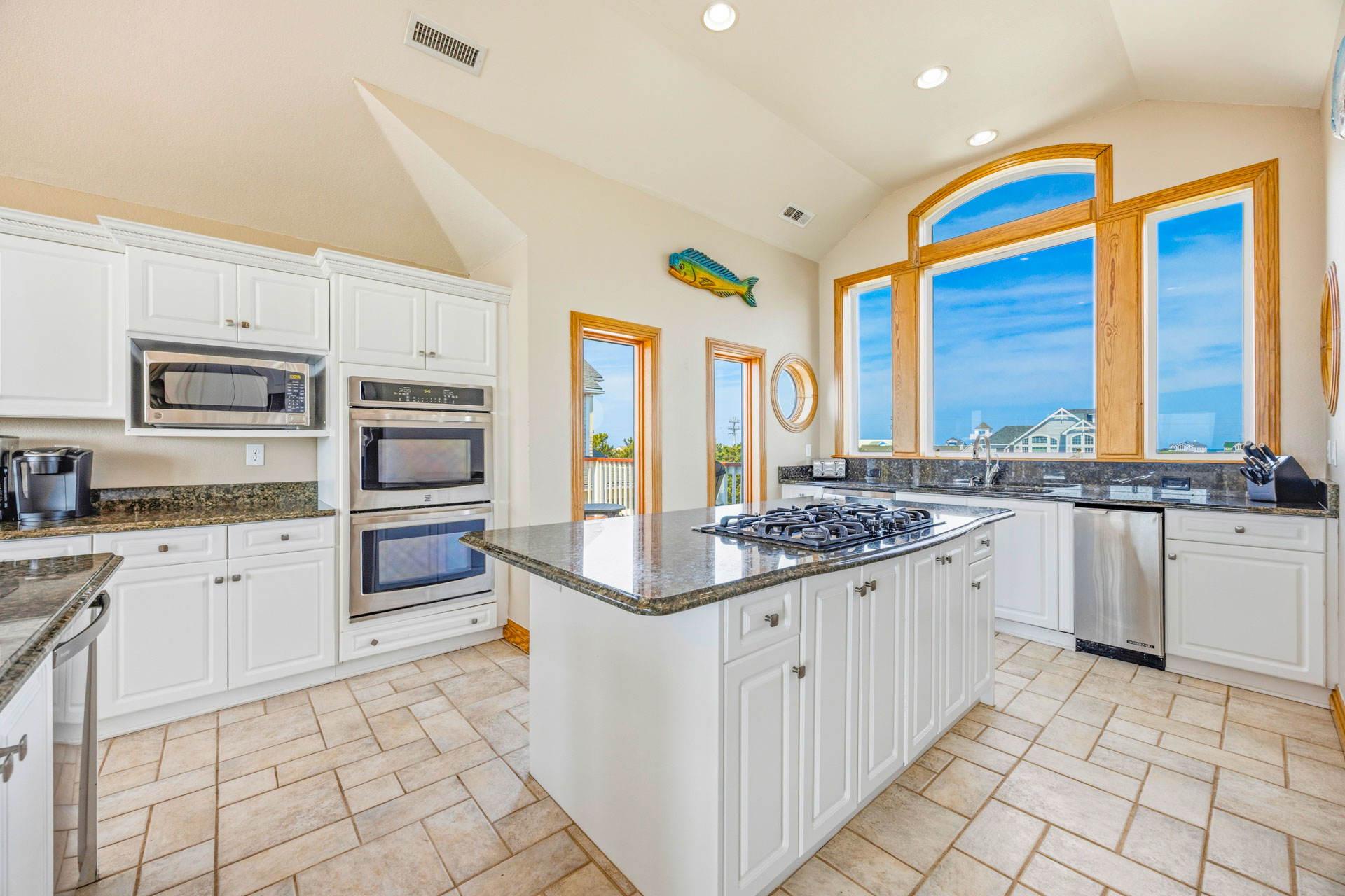 Surf Or Sound Realty 1126 Splash Landing Kitchen 4