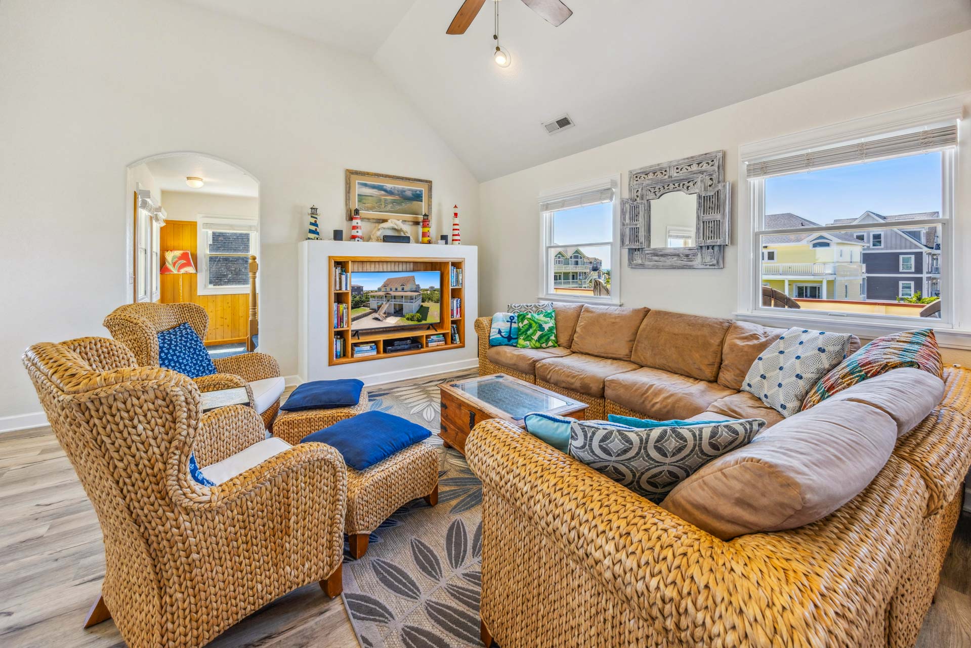 Surf Or Sound Realty 660 Beach Music Great Room 2