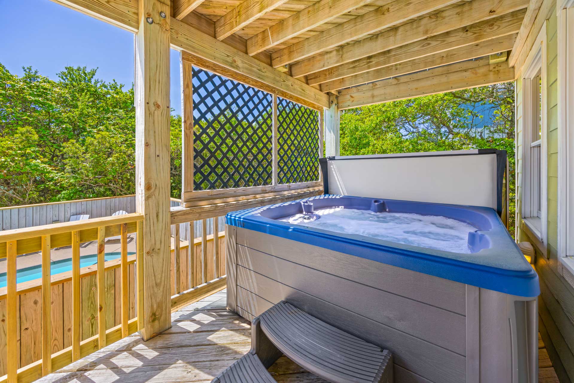 Surf Or Sound Realty 1027 The Kinnakeet Retreat Hot Tub