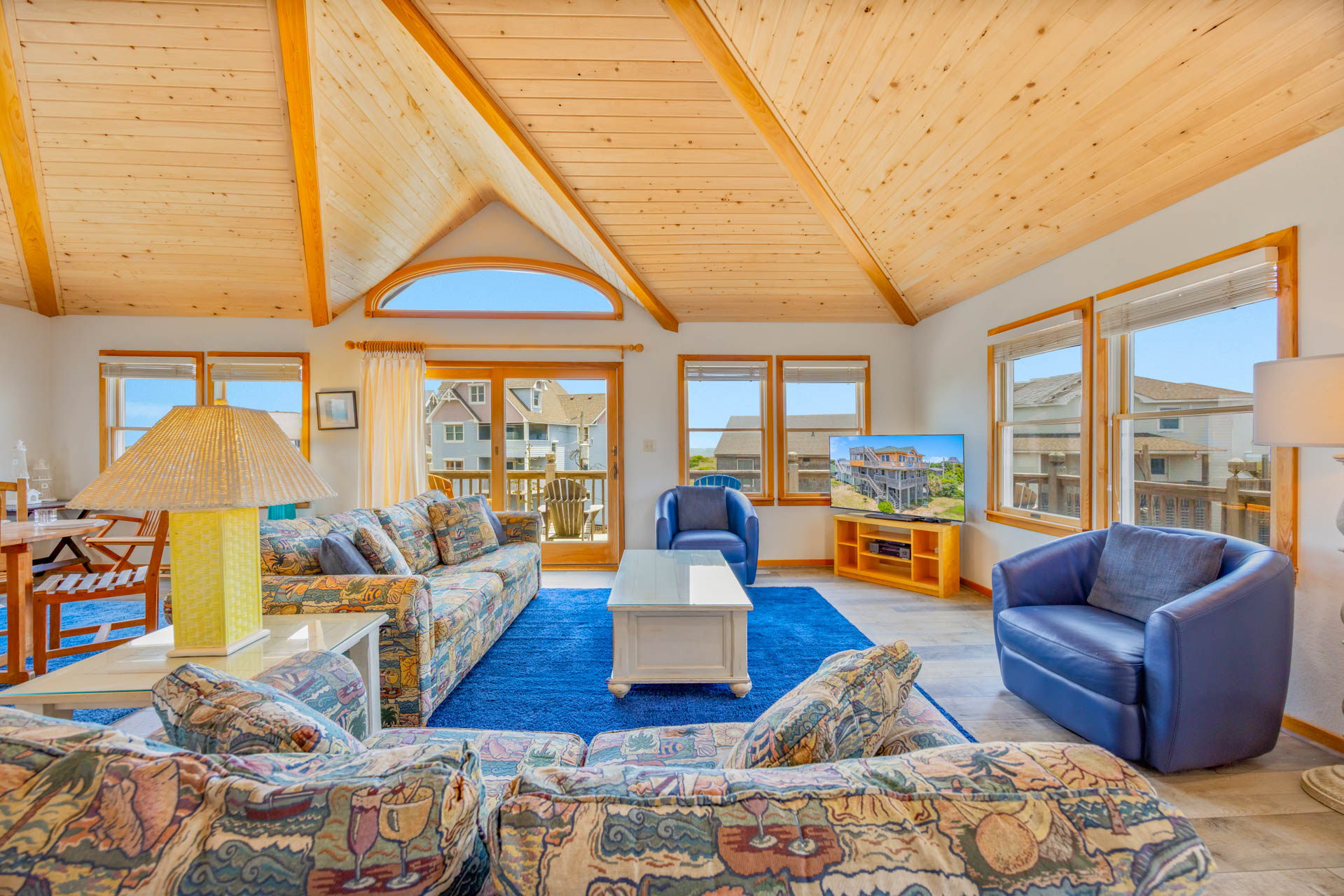 Surf Or Sound Realty 168 Sea N Blue Great Room 2
