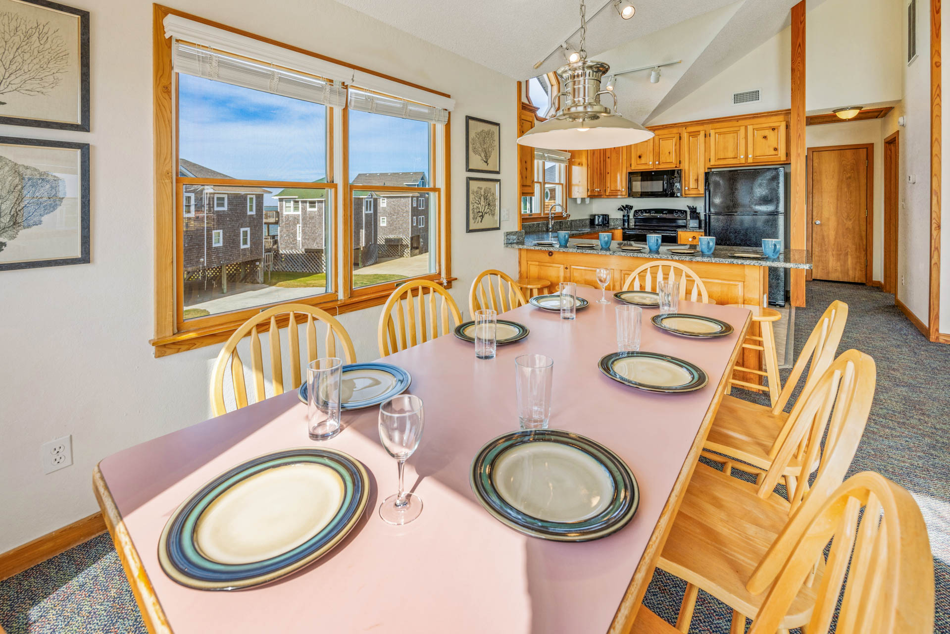 Surf Or Sound Realty 1011 Island Attitude Dining Area 3