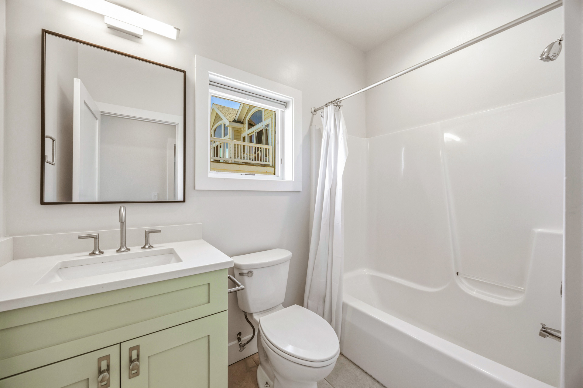 Surf Or Sound Realty 652 Castlemere Bedroom 10 2