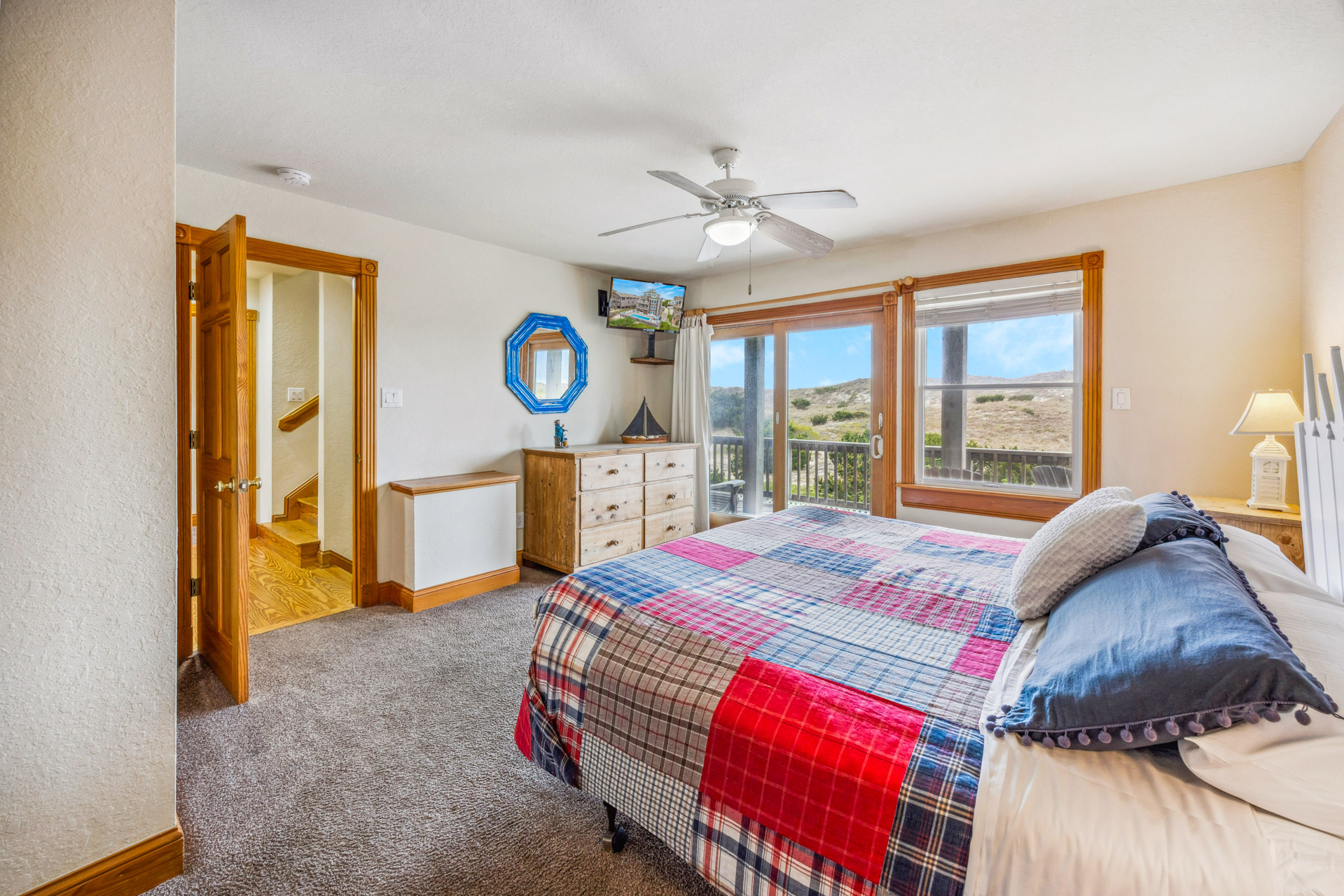 Surf Or Sound Realty 594 Hatteras Escape Bedroom 6 2