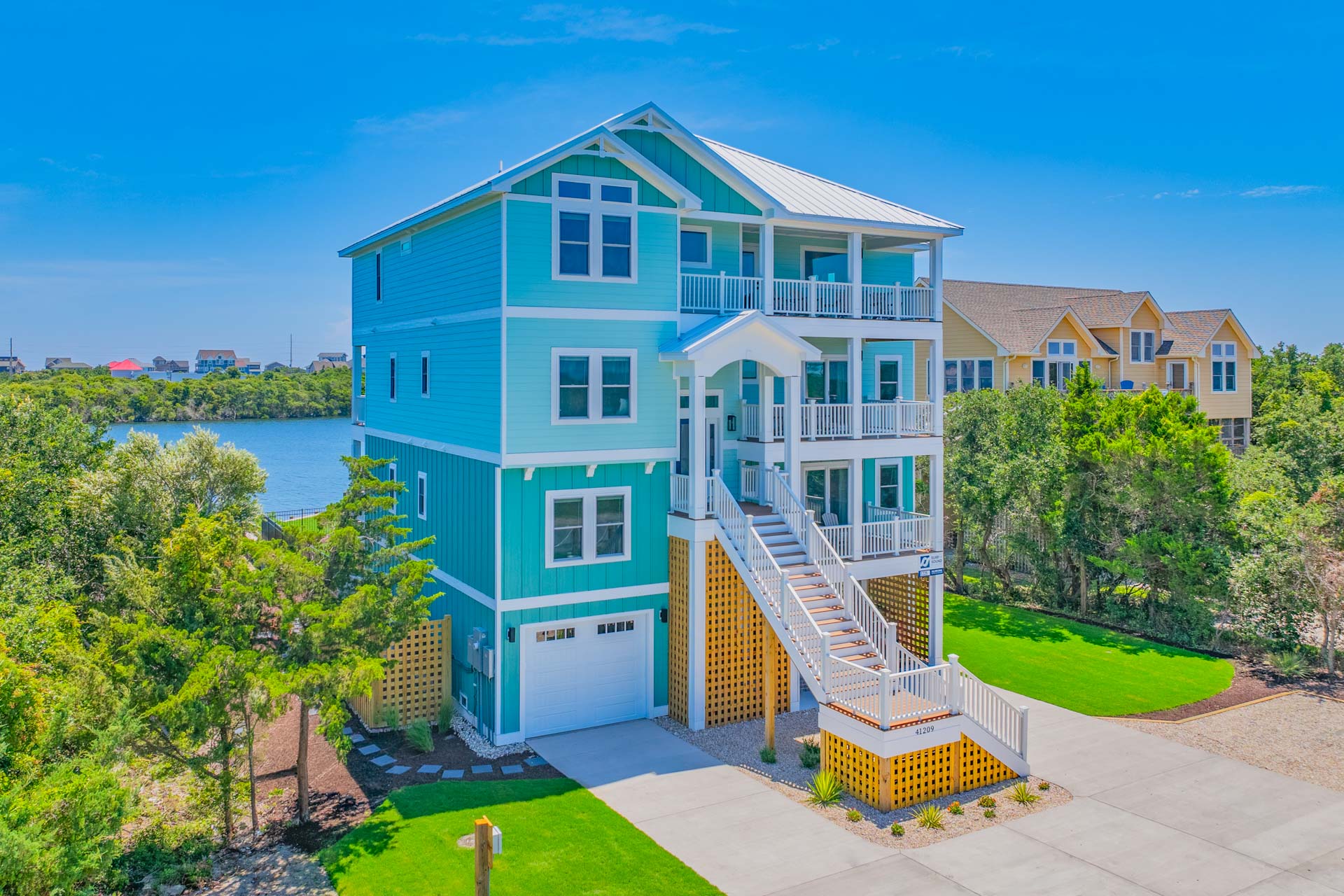Surf Or Sound Realty 1225 Castaway Cove Exterior 10