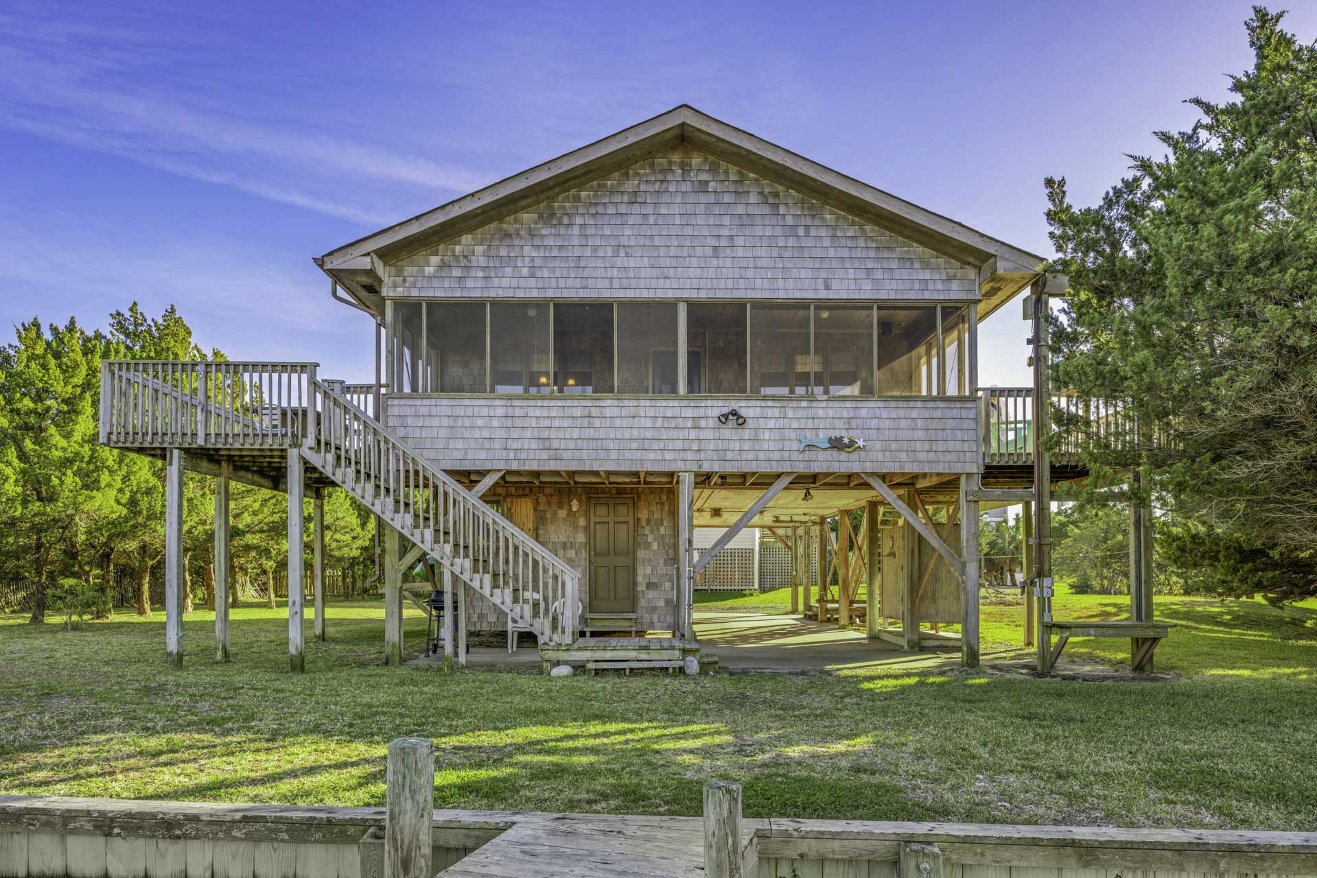 Surf Or Sound Realty 939 Drifter's Dock Exterior 1