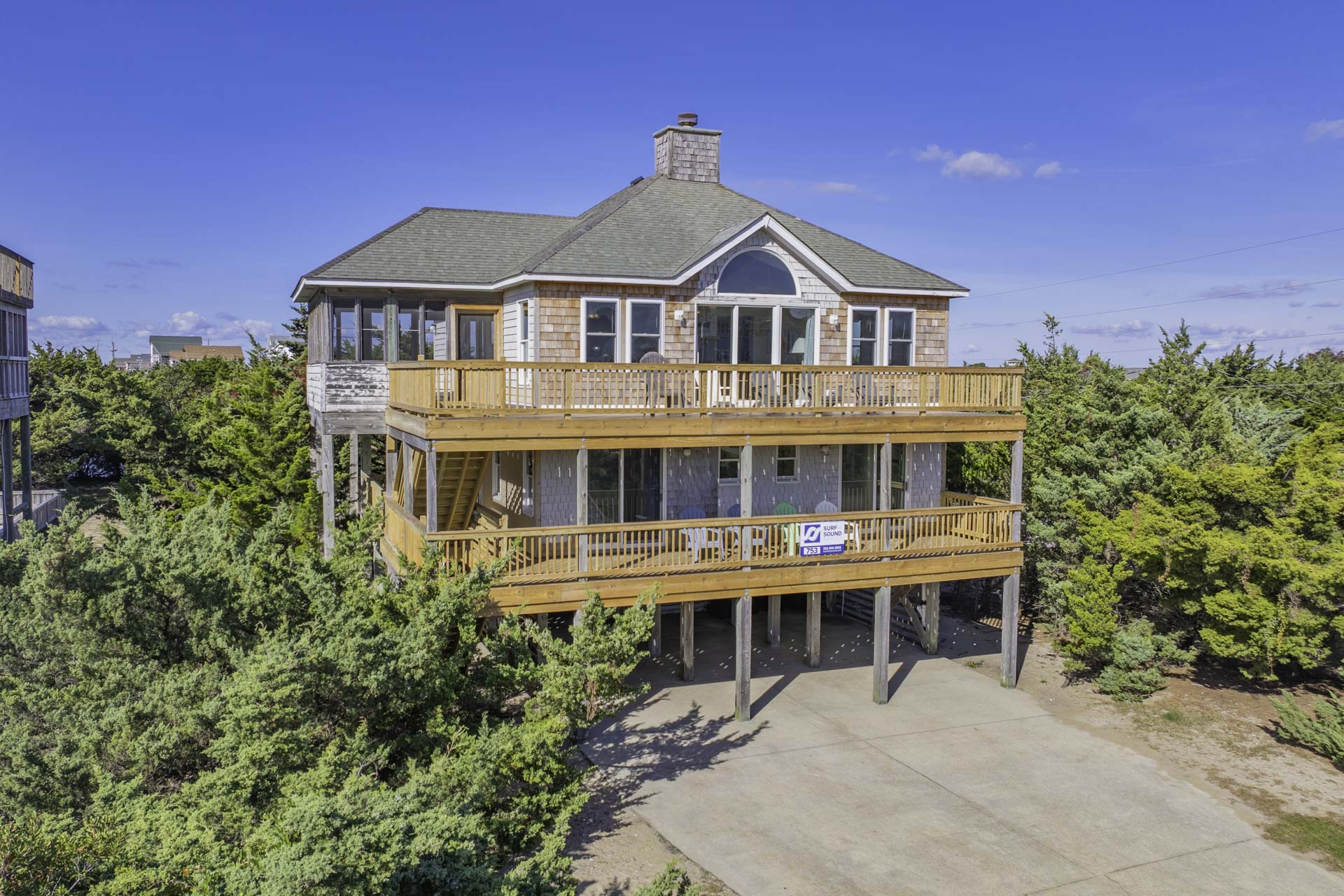 Surf Or Sound Realty 753 Longview Exterior 3