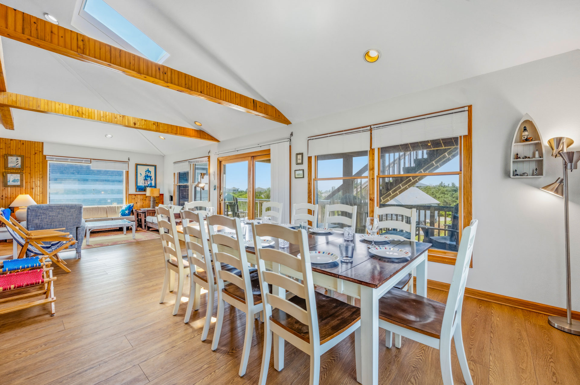 Surf Or Sound Realty 824 Sun Kist Dining Area 1