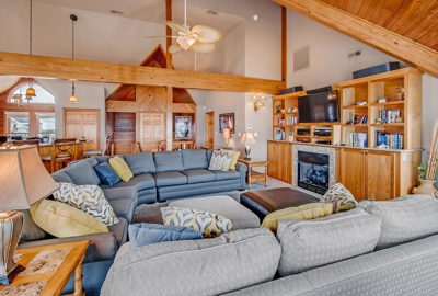 Surf Or Sound Realty Flip Floppin 901 Great Room 7 3346085