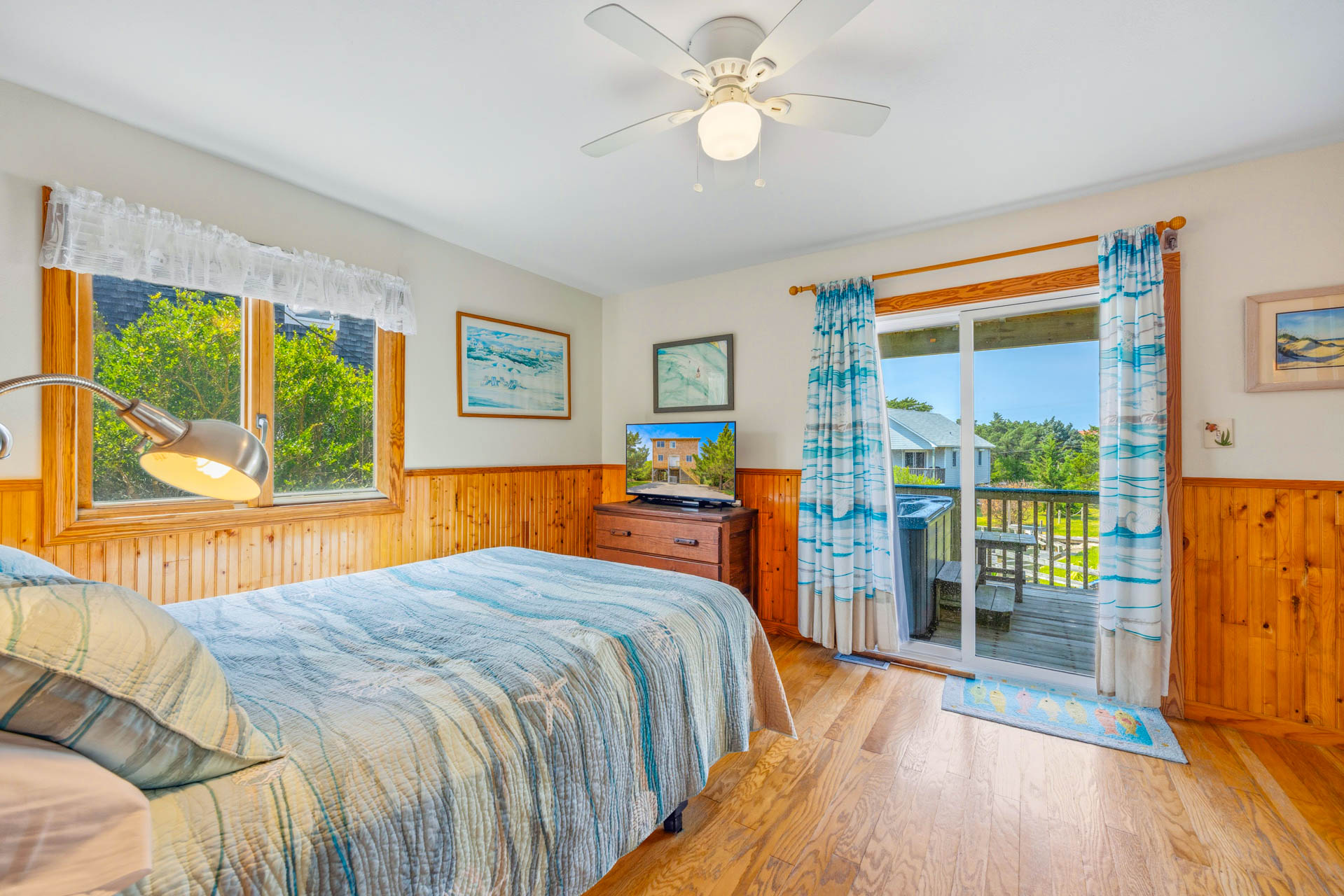 Surf Or Sound Realty 824 Sun Kist Bedroom 1 1