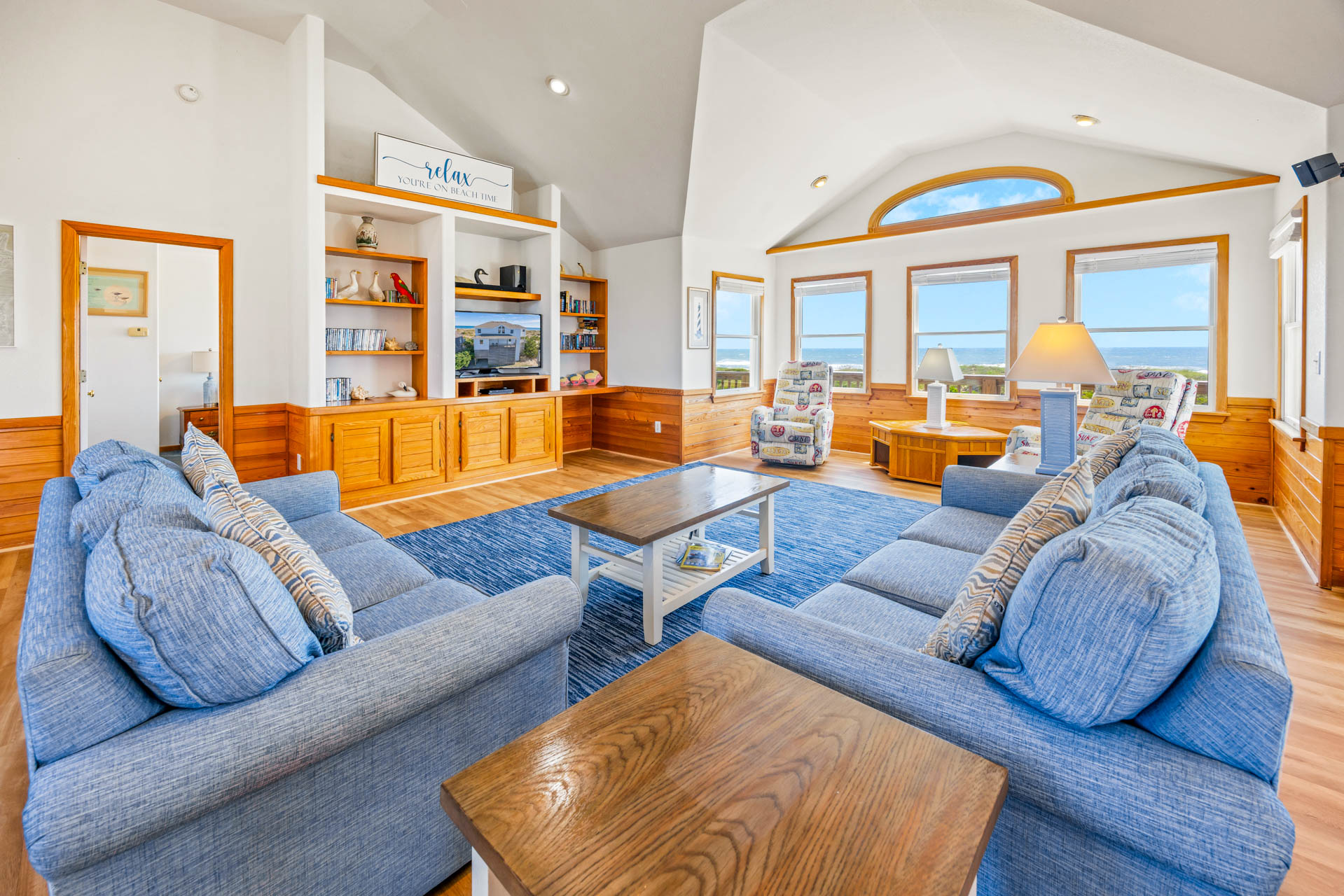 Surf Or Sound Realty 971 Sea Skeet Great Room 4