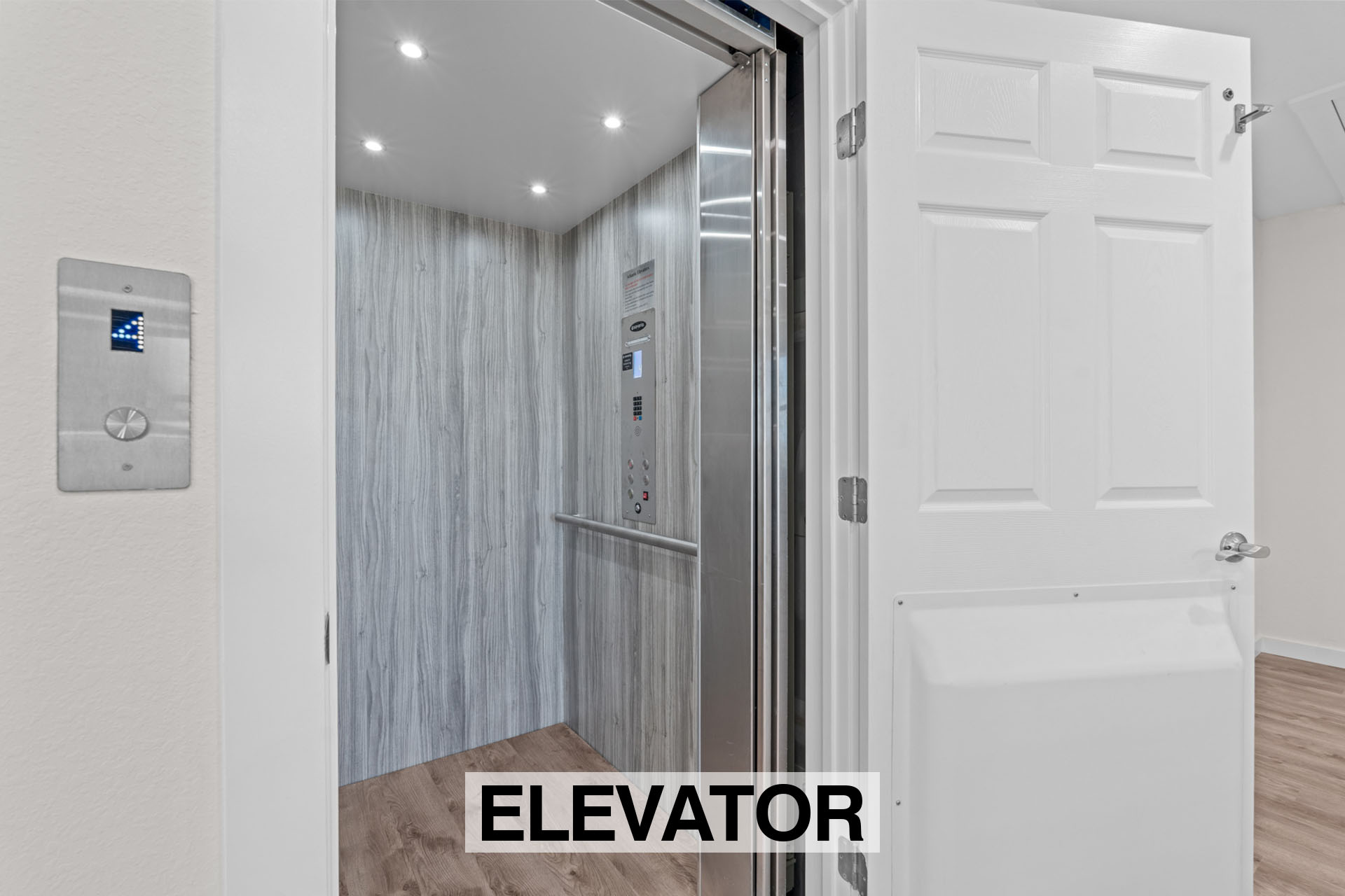 Surf Or Sound Realty 1055 Sound Dance Elevator Label 3376264