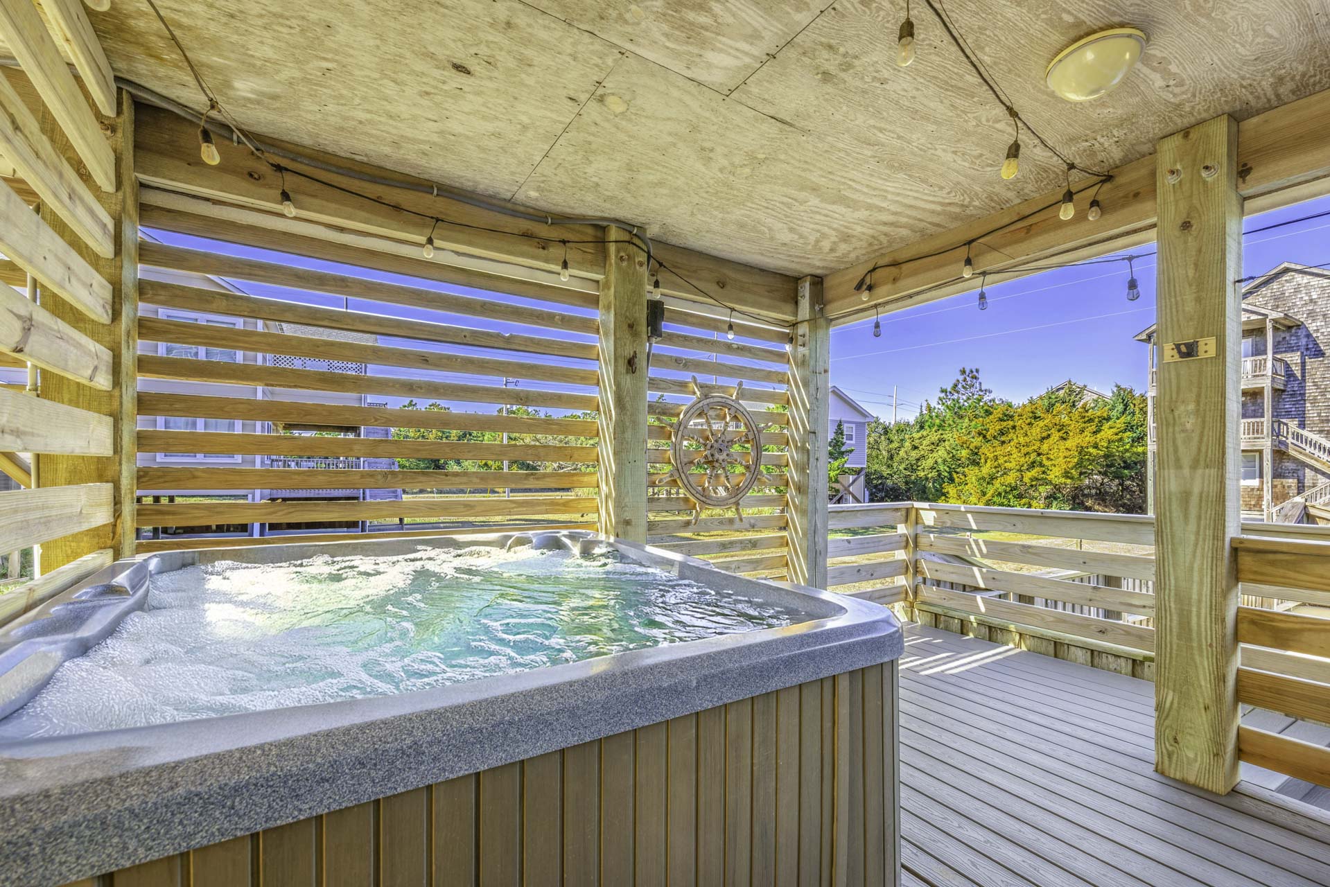 Surf Or Sound Realty 476 Changes In Attitude Hot Tub 2