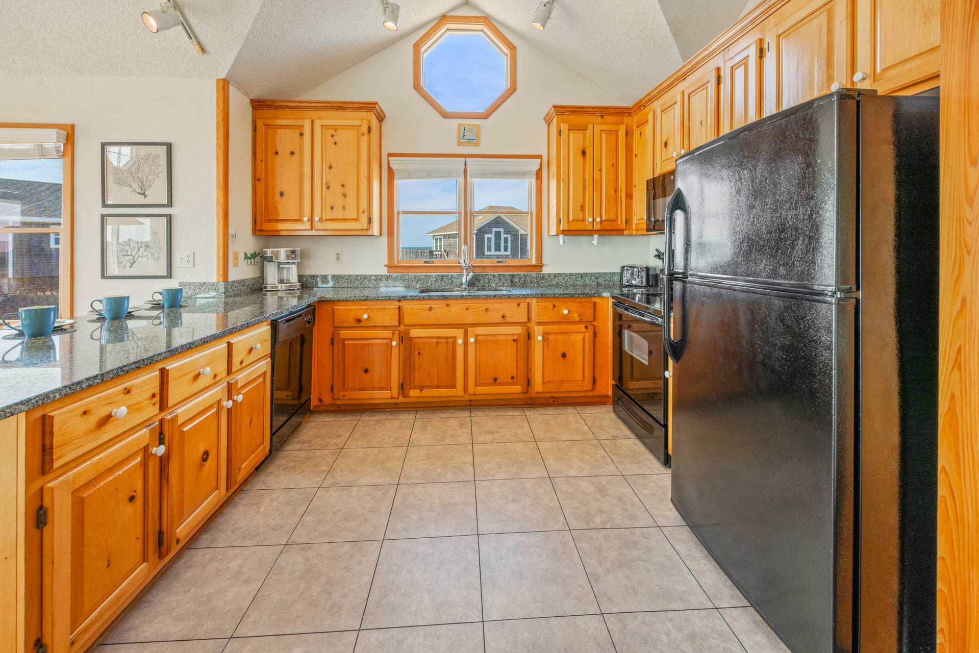 Surf Or Sound Realty 1011 Island Attitude Kitchen 2