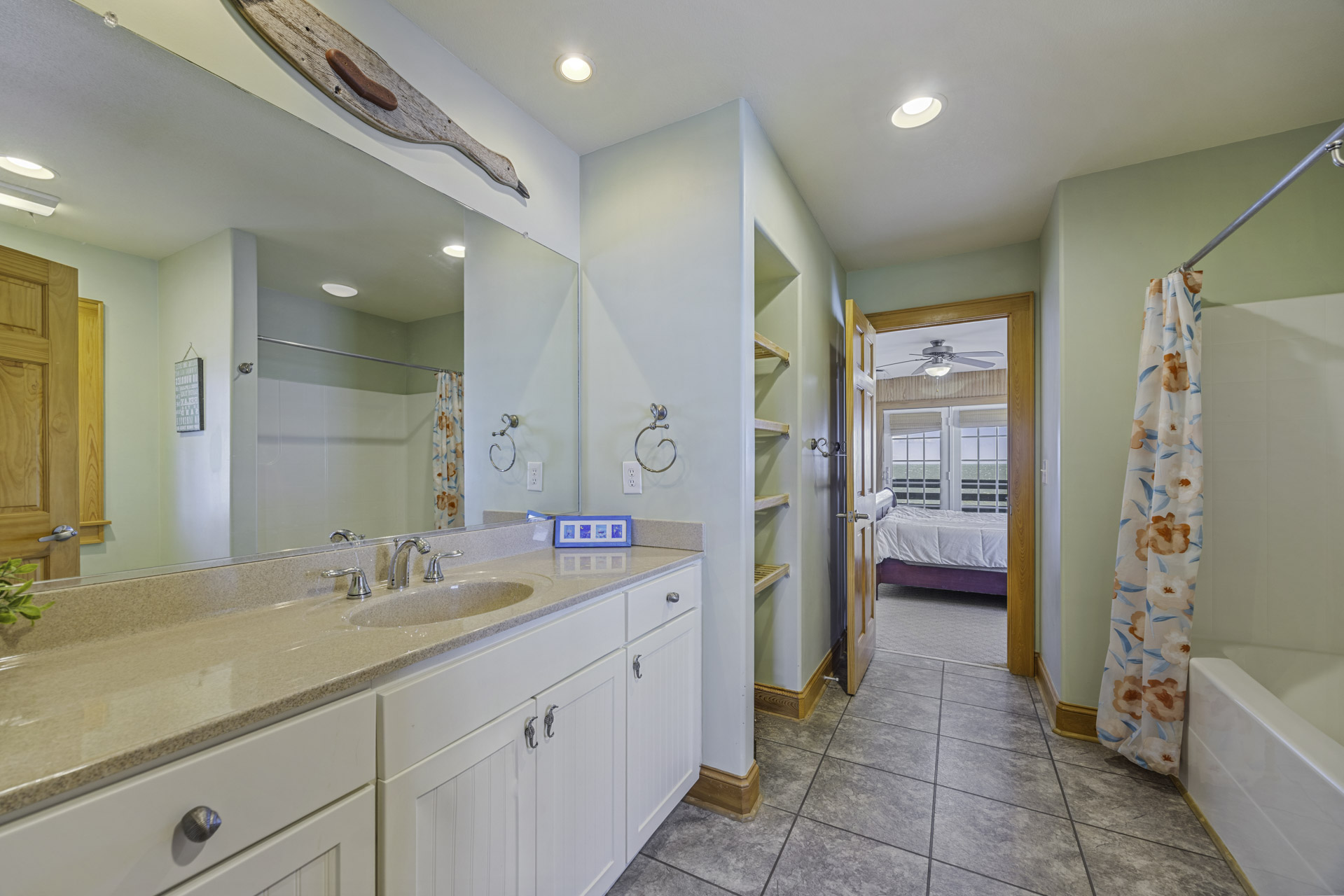 Surf Or Sound Realty 622 Sea Lady II Bedroom 3 2