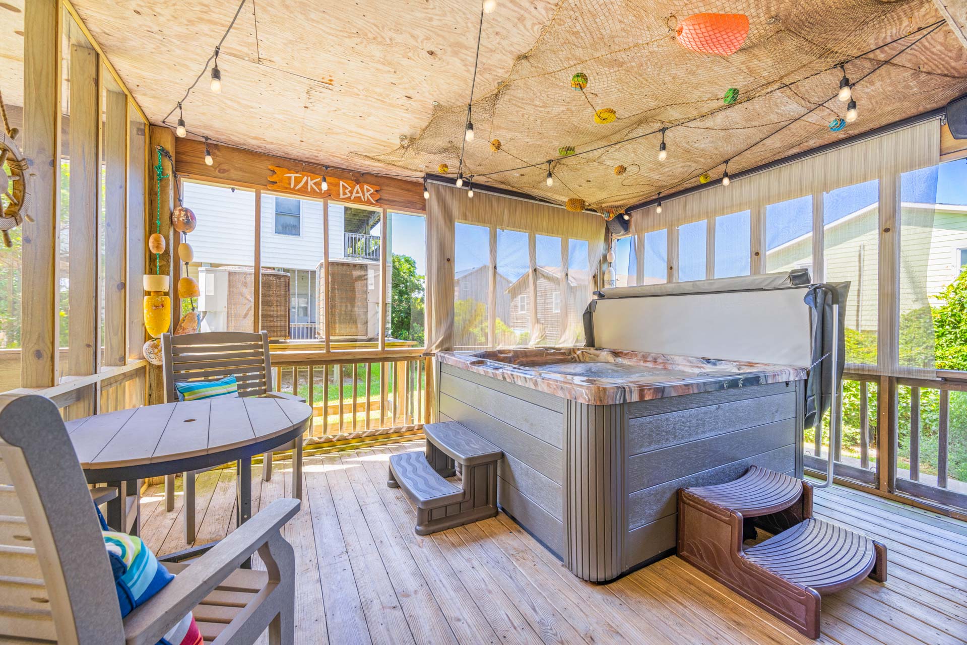 Surf Or Sound Realty 1249 Temptation Hot Tub 1 (1)