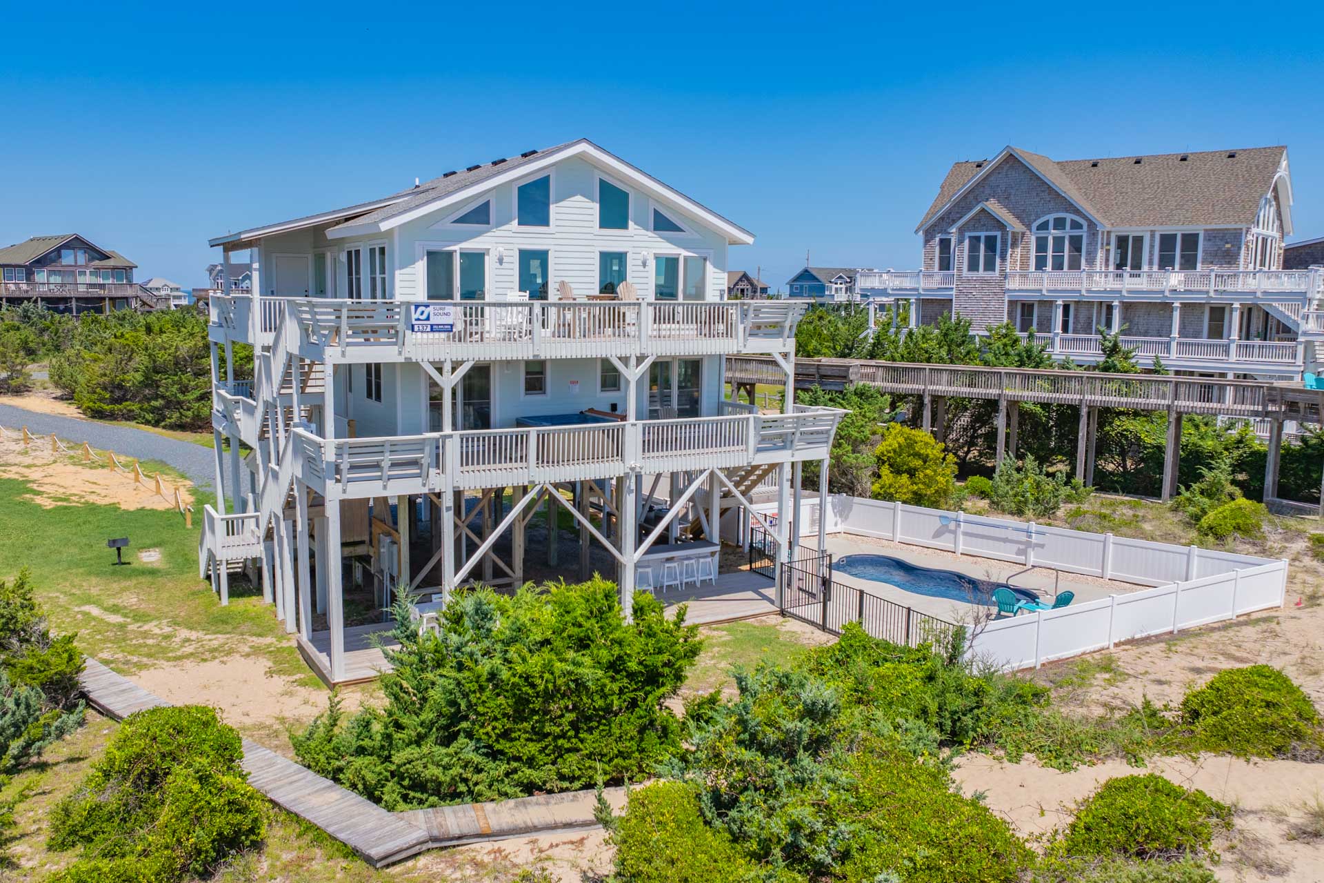 Surf Or Sound Realty 137 The Krusty Krab Exterior 6
