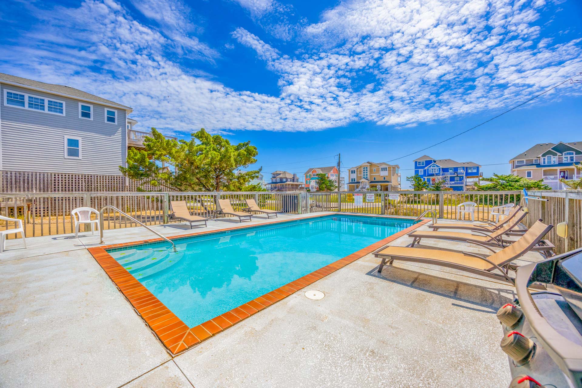 Surf Or Sound Realty 1095 Soggy Dollar Pool Area 2