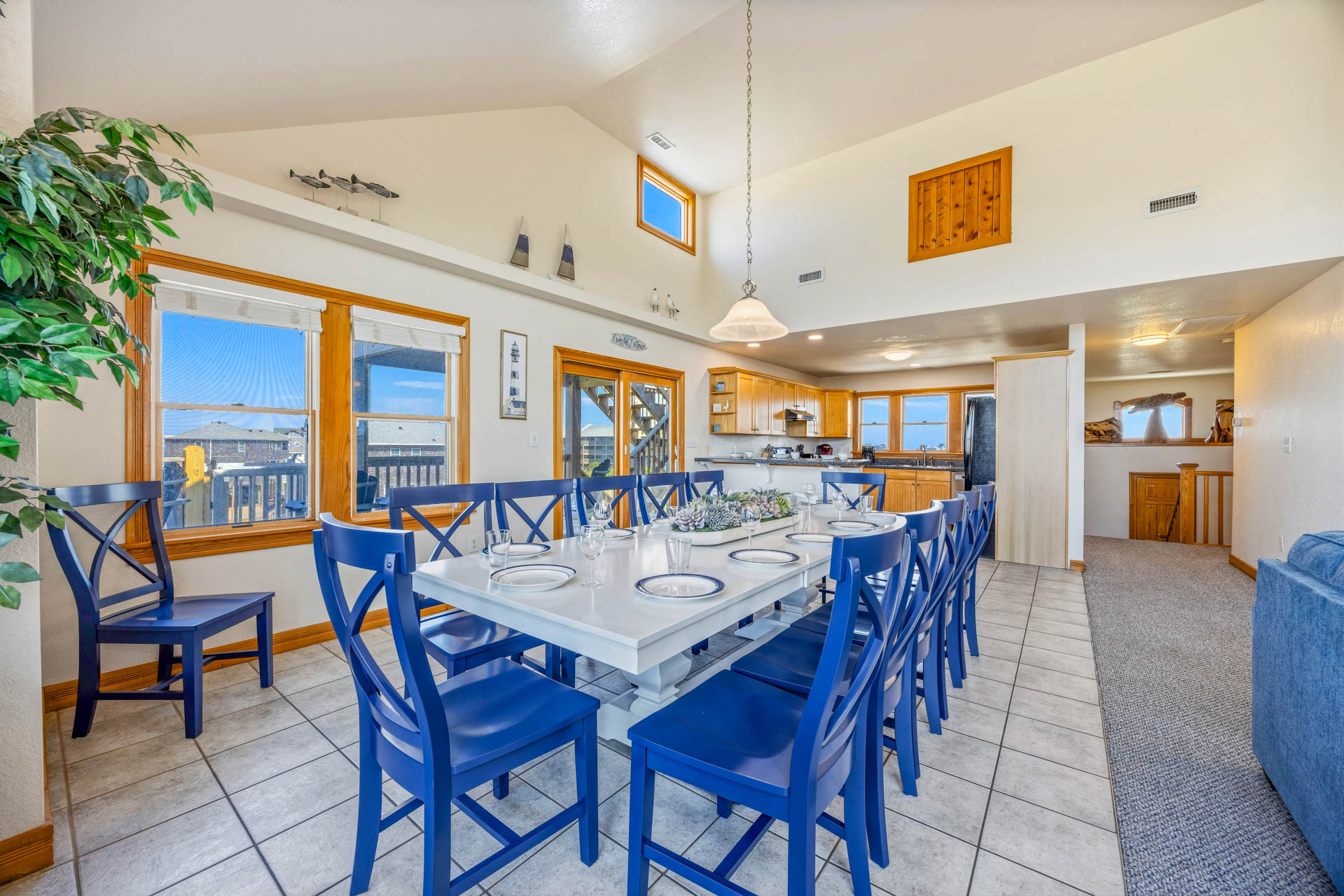Surf Or Sound Realty 928 Surfs Up Rodanthe Dining Area 1