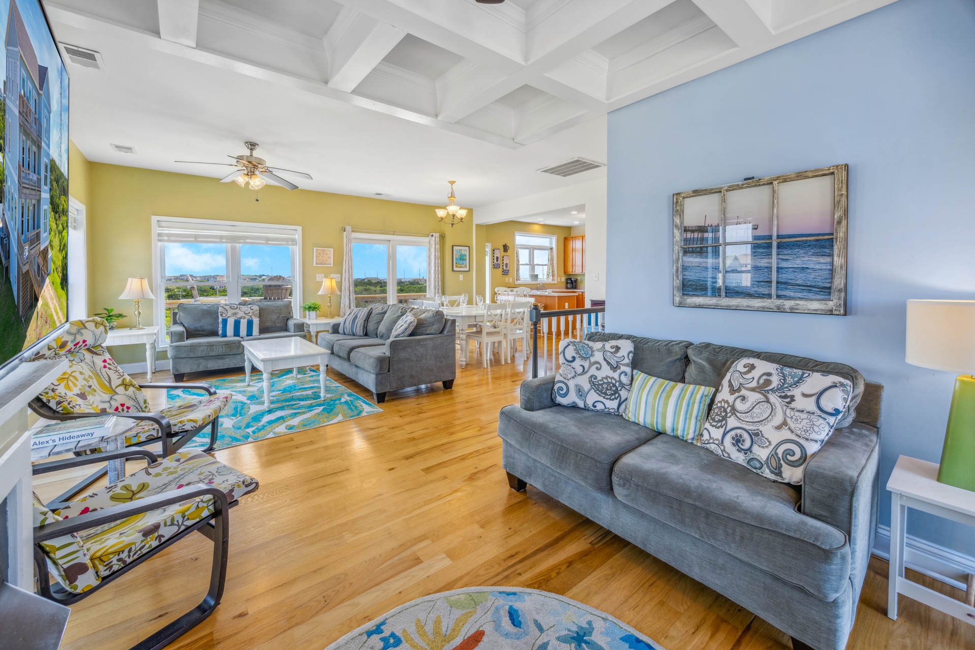 Surf Or Sound Realty 541 Alex's Hideaway Great Room 2