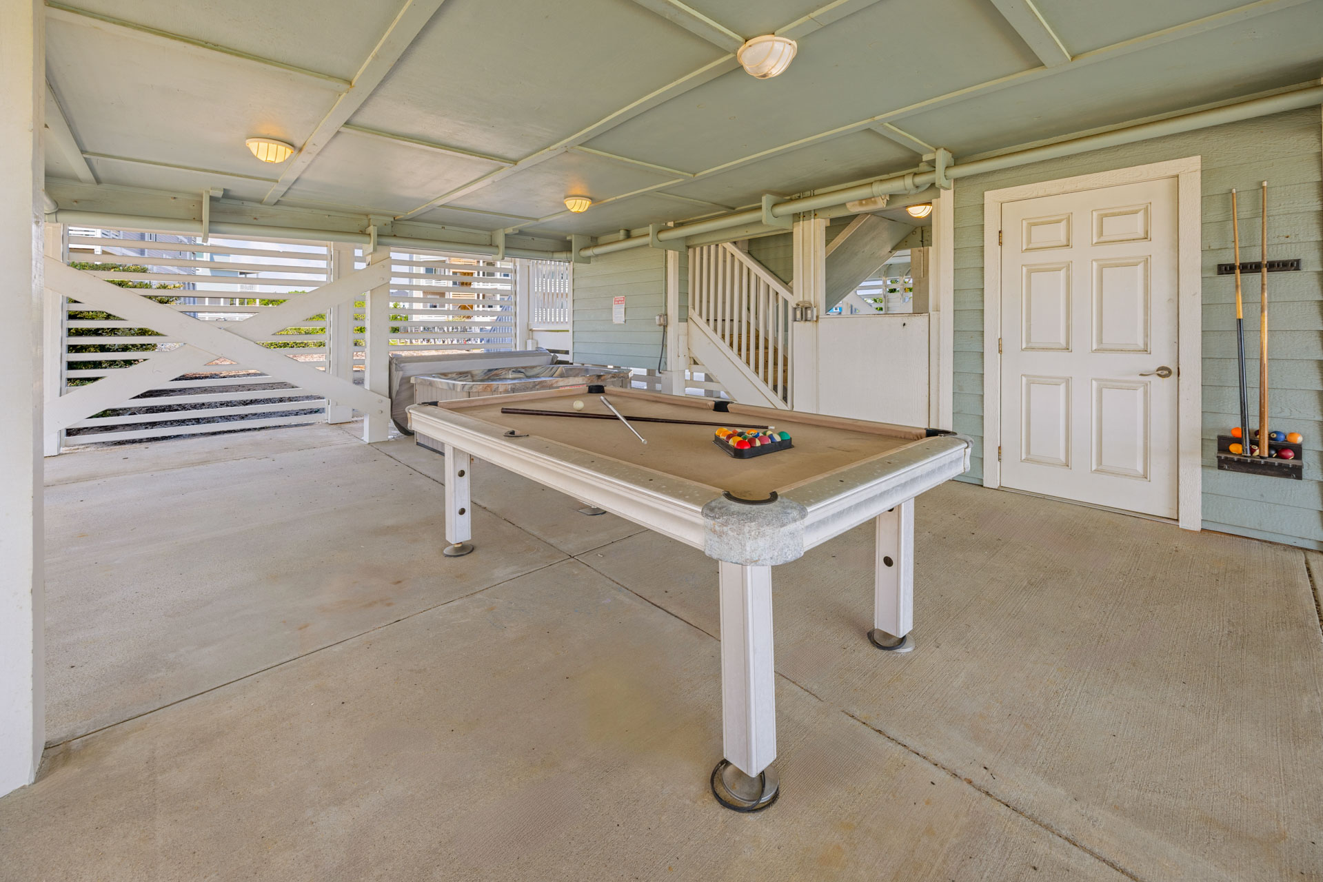 Surf Or Sound Realty 778 Time Out Patio 1