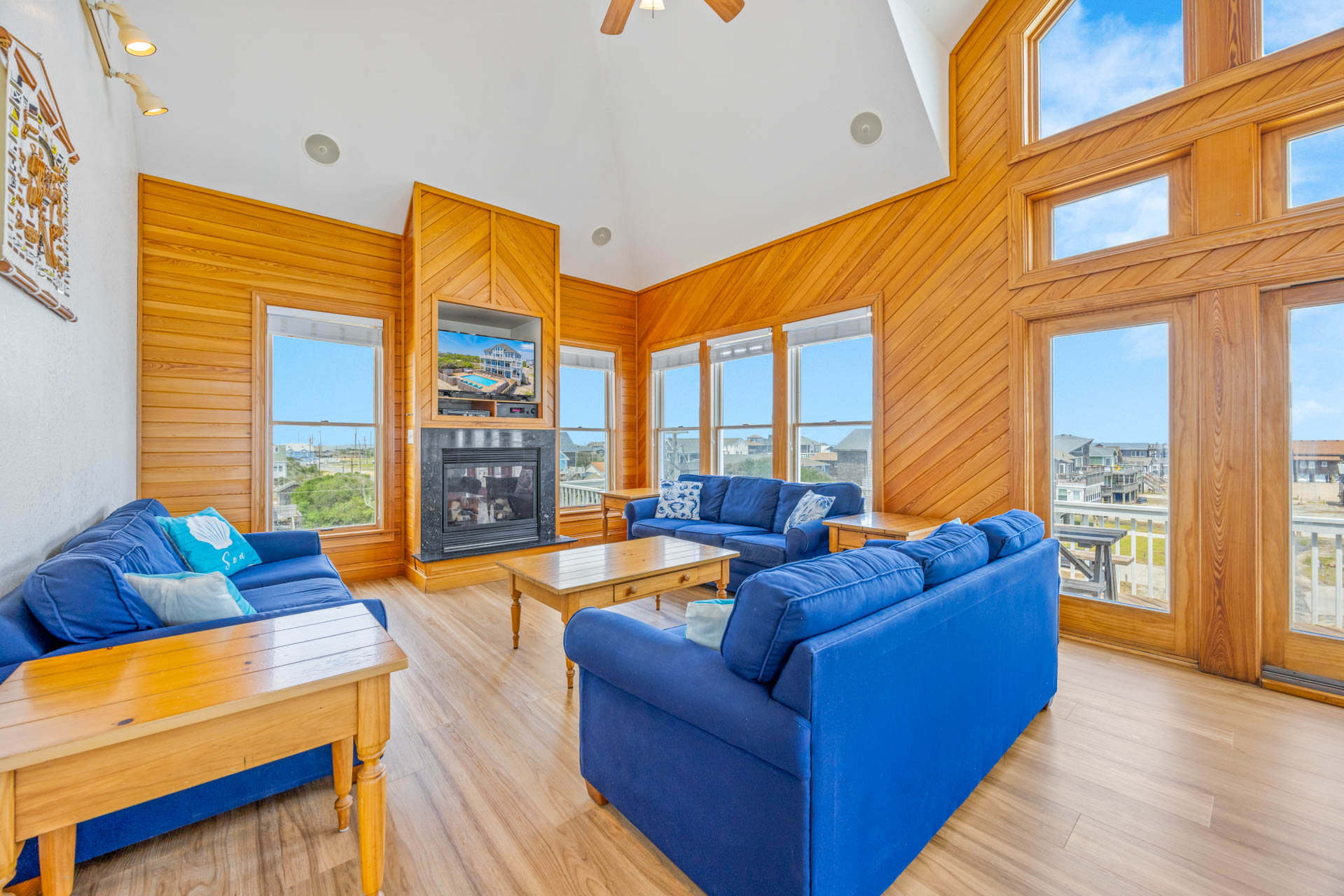Surf Or Sound Realty 1251 Whispering Sands Great Room 1