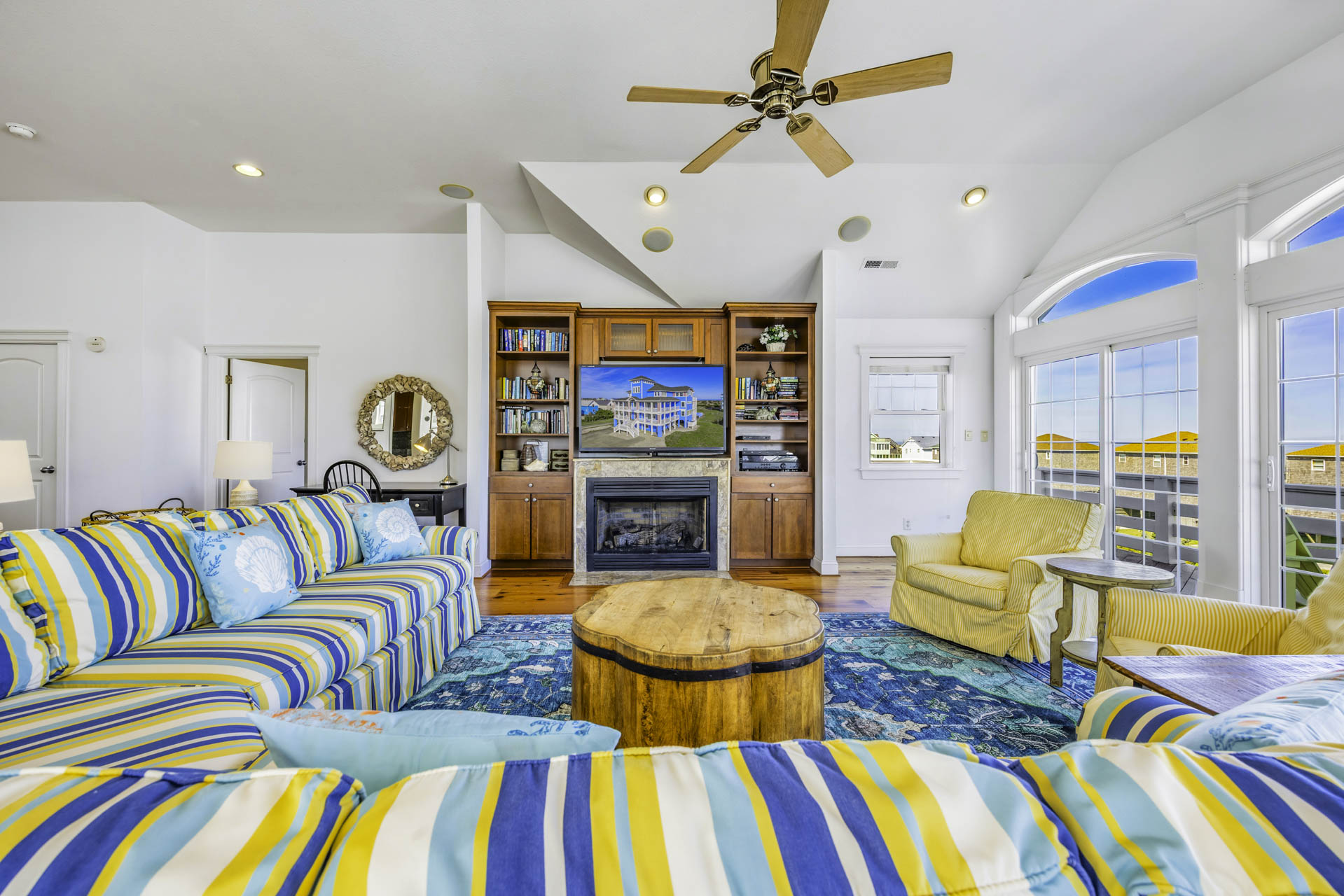 Surf Or Sound Realty 564 High Seas Great Room 5