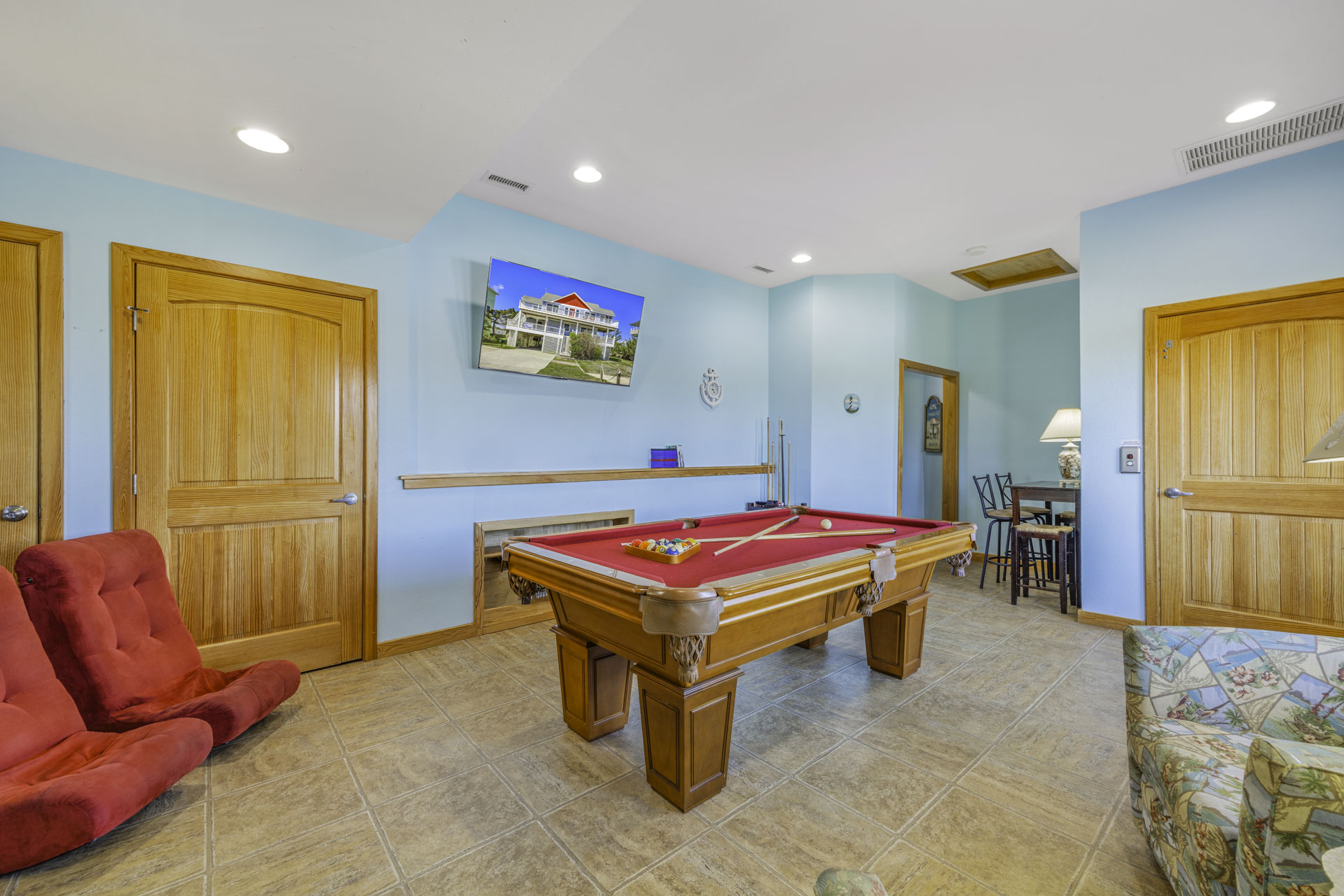 Surf Or Sound Realty 725 Sea Winds Game Room 2