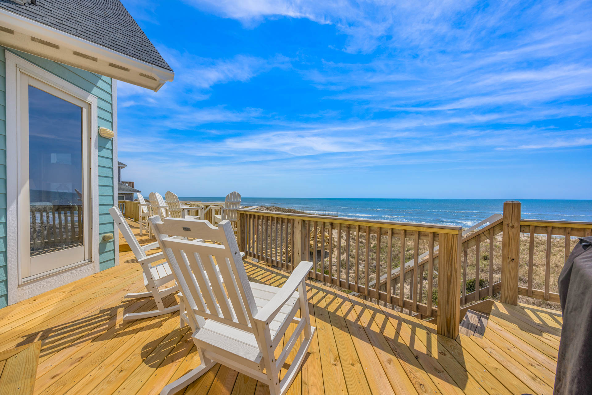 Surf Or Sound Realty 1145 Walkin On Sunshine Hatteras Deck 2