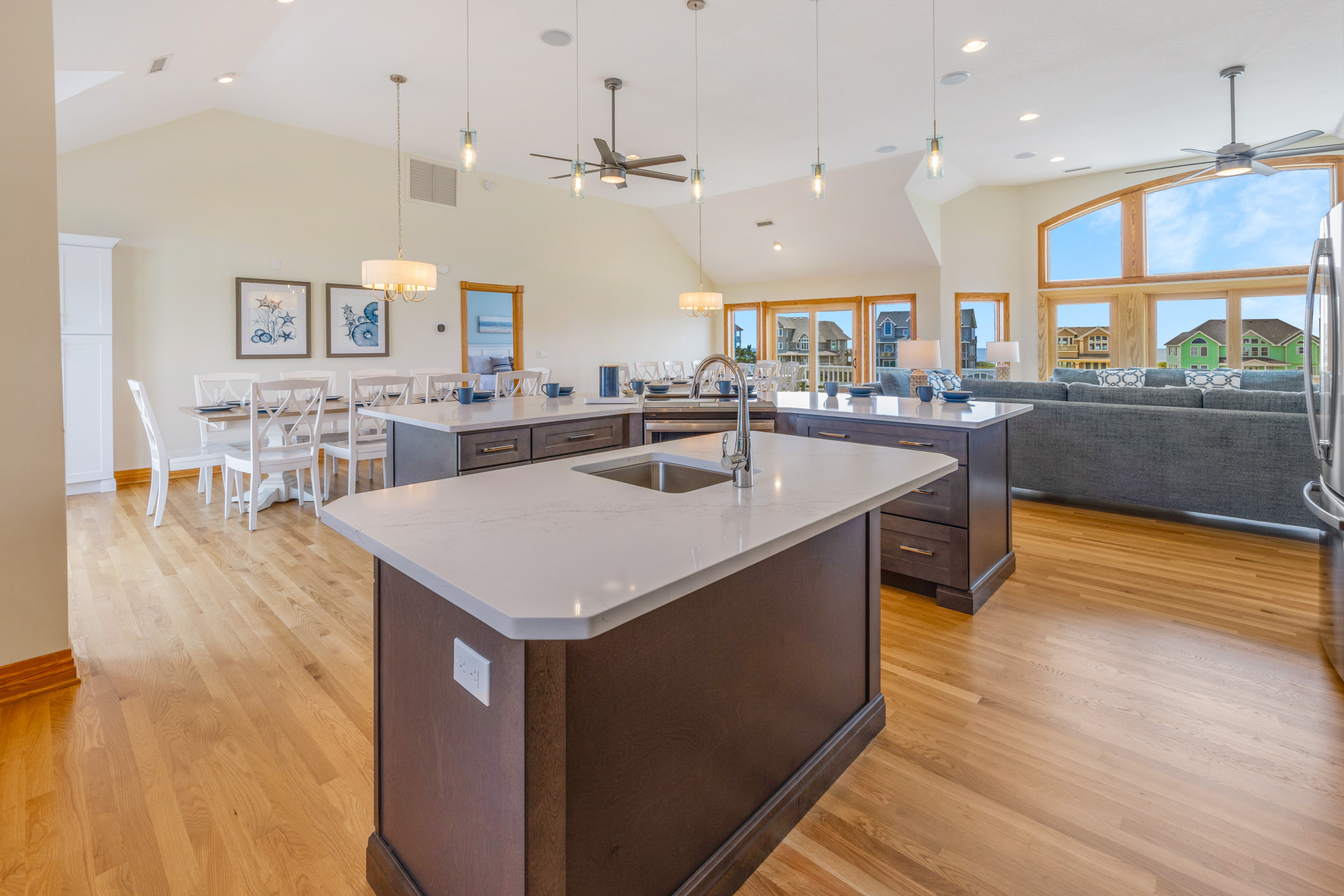 Surf Or Sound Realty 1067 Carolina Bliss Kitchen 8