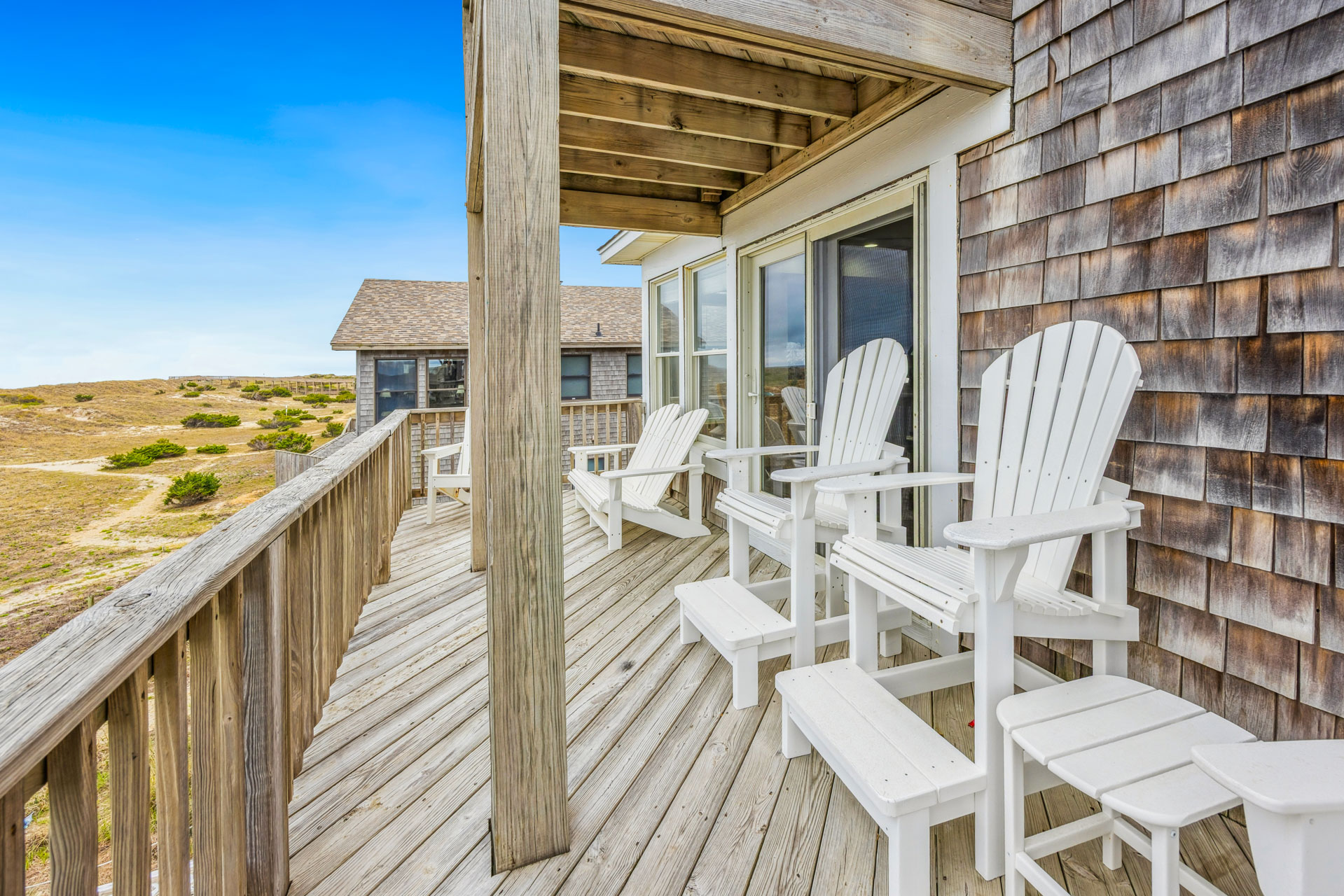 Surf Or Sound Realty 594 Hatteras Escape Deck