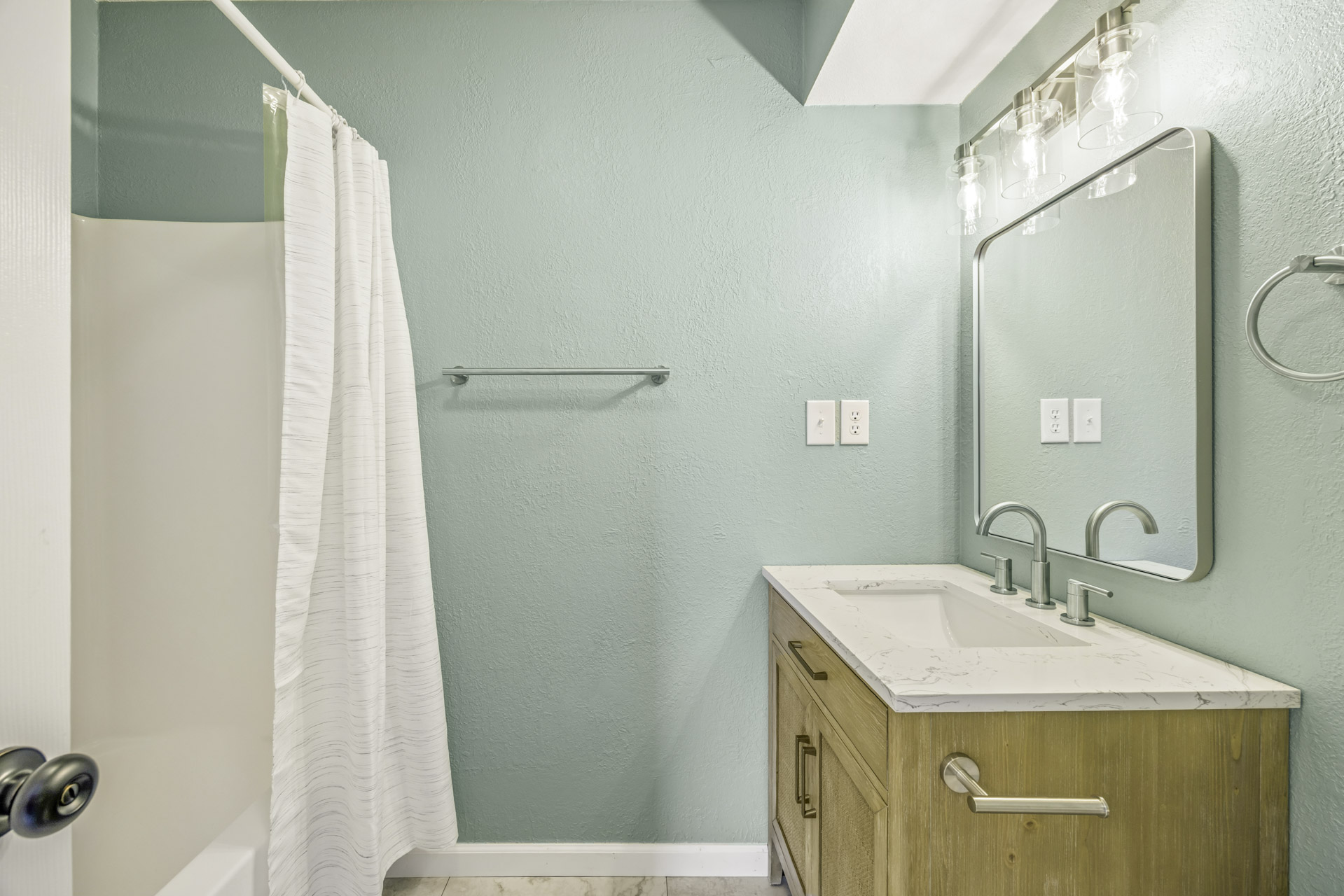 Surf Or Sound Realty 85 Suntana Bedroom 3 2