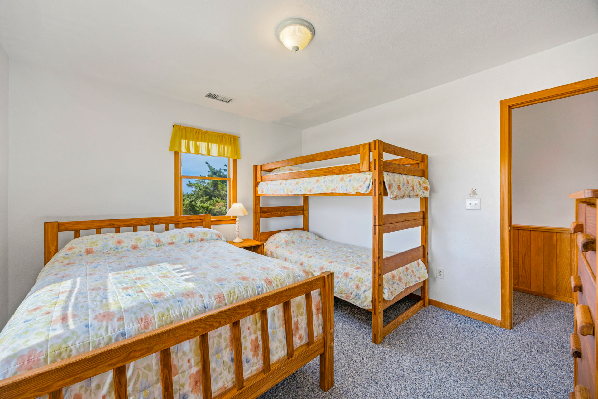 Surf Or Sound Realty 1252 Tern Inn Bedroom 3 2
