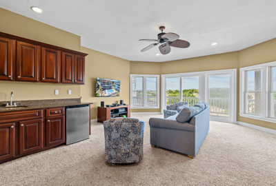 Surf Or Sound Realty 415 The Oasis Sitting Room 1 3375957