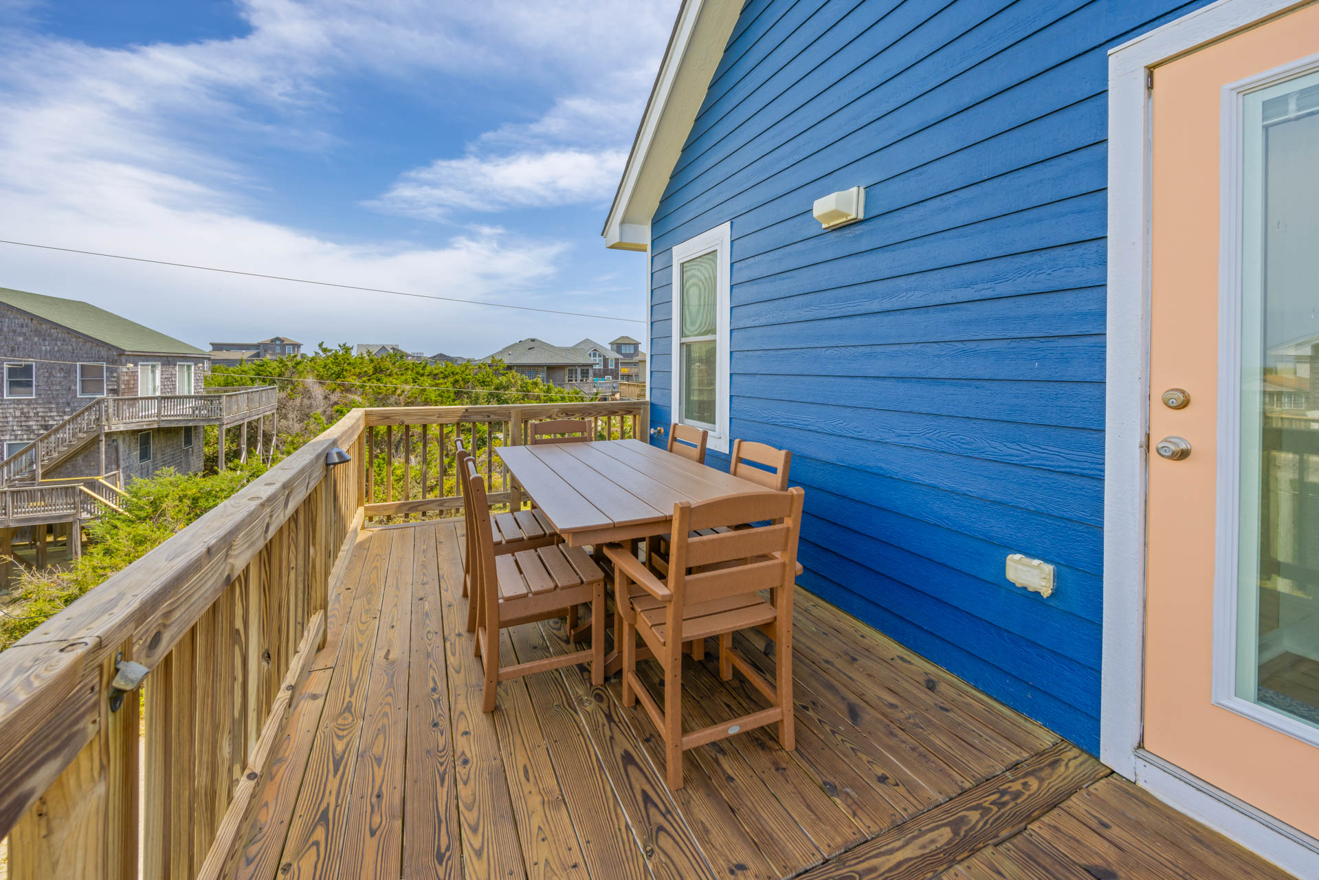 Surf Or Sound Realty 1020 Bunky's Den Back Deck 1