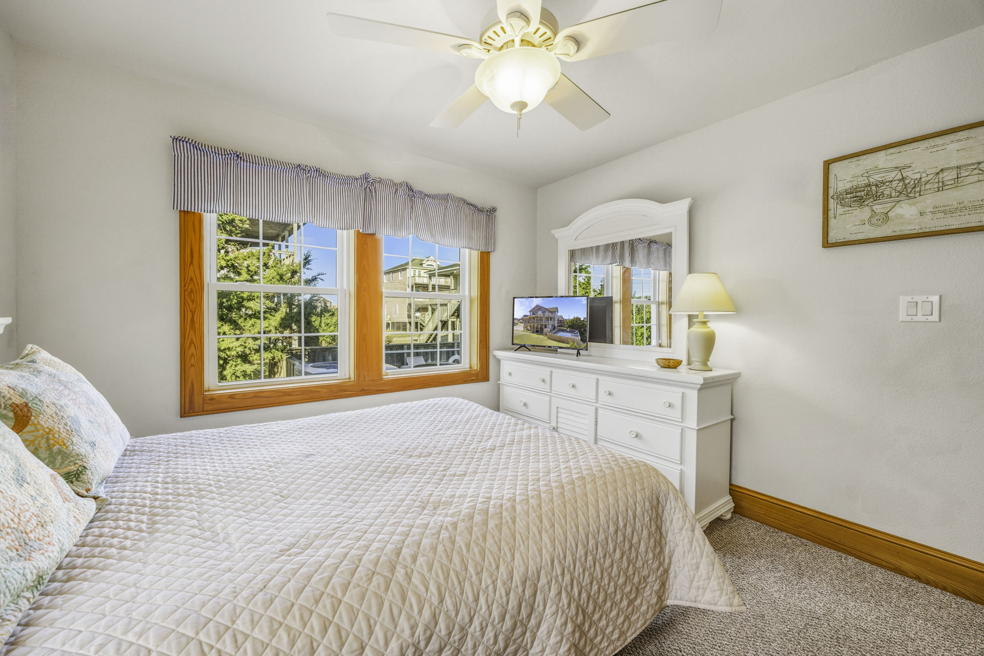 Surf Or Sound Realty 902 Triple Fins Bedroom 4 2