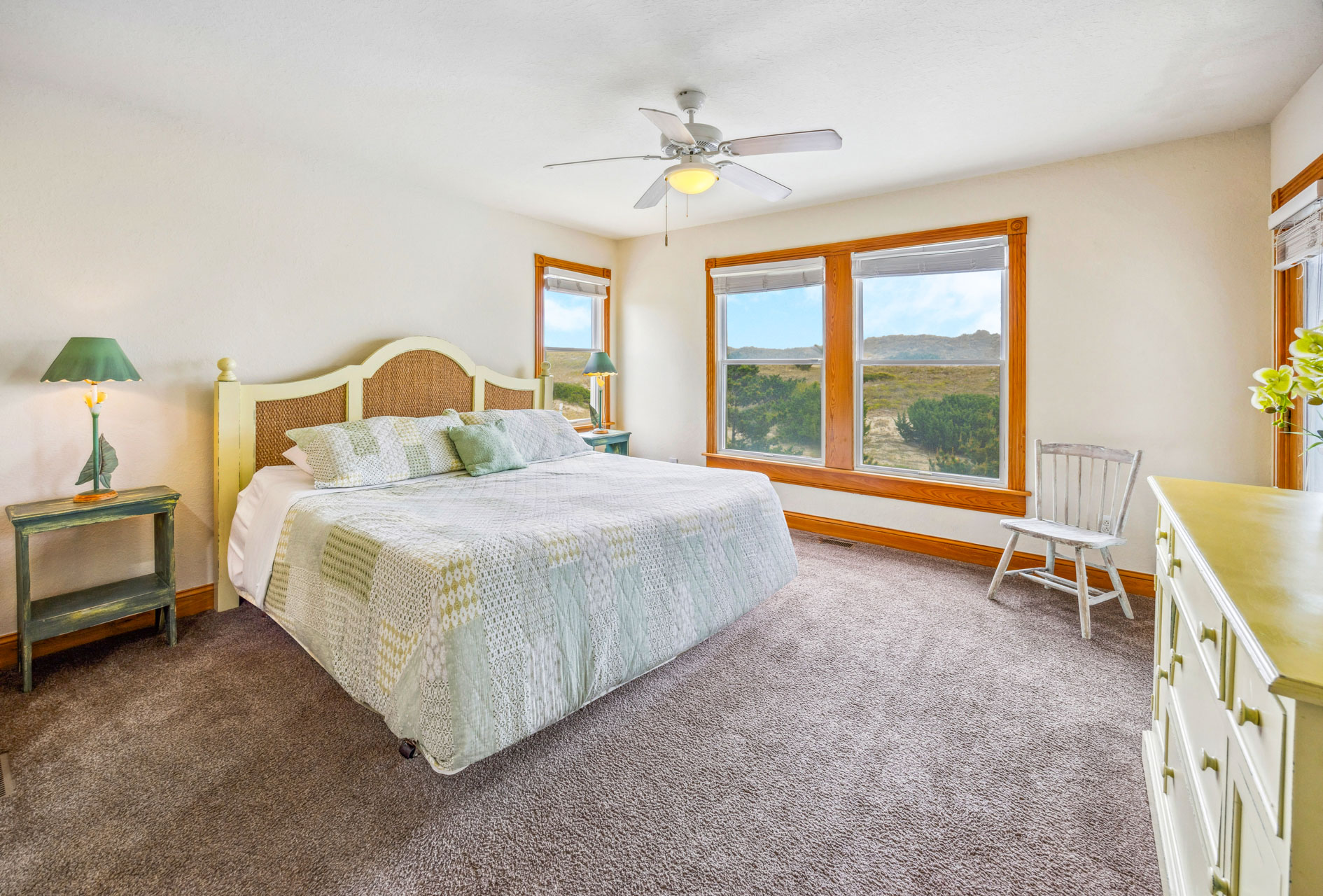 Surf Or Sound Realty 594 Hatteras Escape Bedroom 3 1