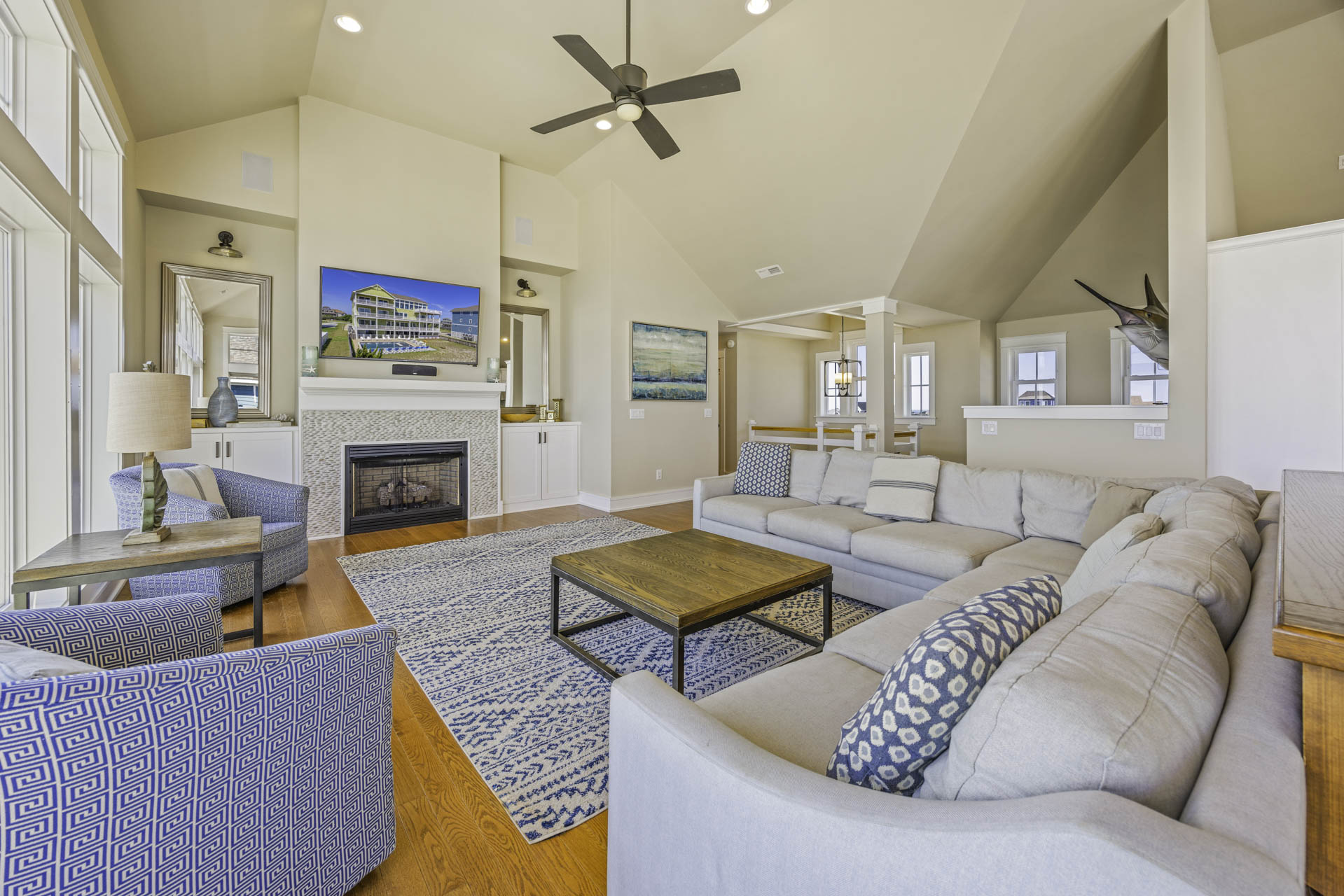 Surf Or Sound Realty 836 Hatteras Grander Great Room 5