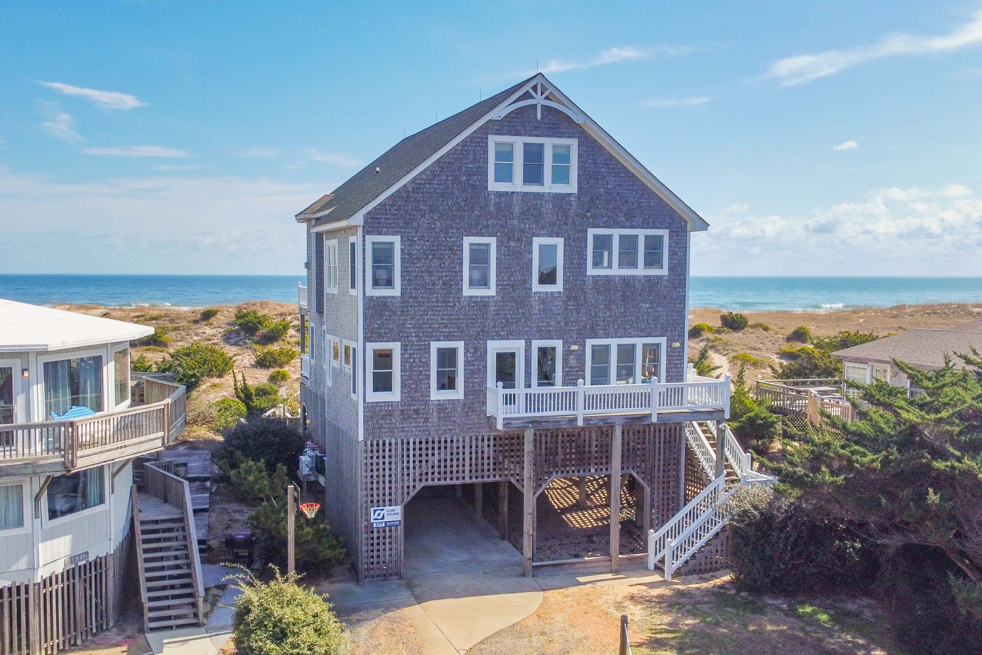 Surf Or Sound Realty 377 Hatteras Moon Exterior 1