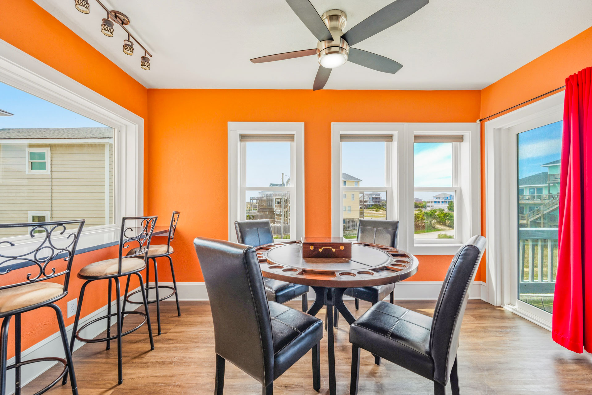Surf Or Sound Realty 957 Coral Breeze Game Room 2