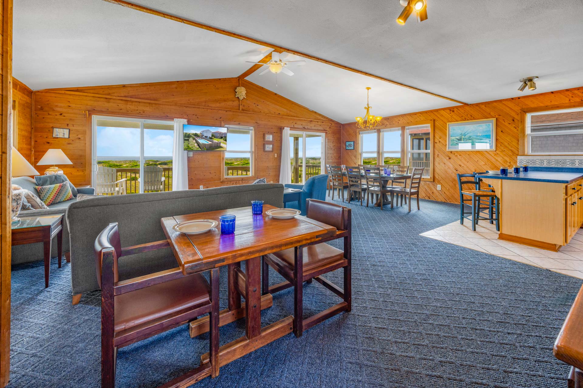 Surf Or Sound Realty 463 Casa Mare Dining Area 1