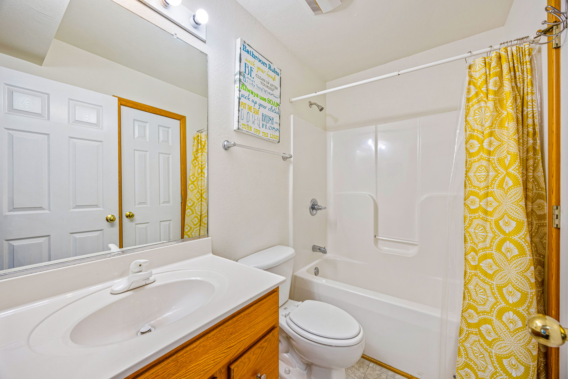 Surf Or Sound Realty 1260 Bangarang Beach House Bedroom 2 3