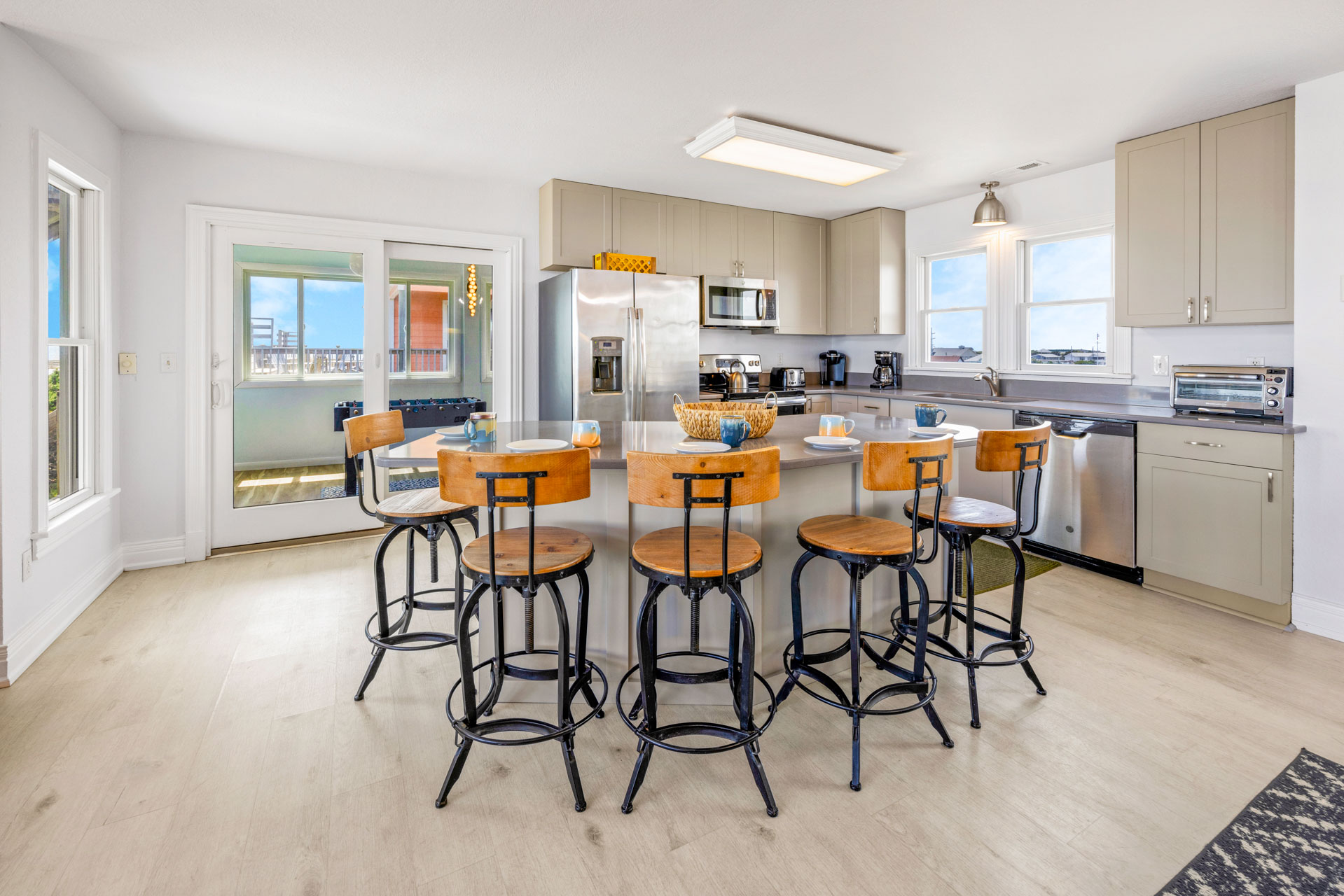 Surf Or Sound Realty 200 Hardalee Kitchen 2