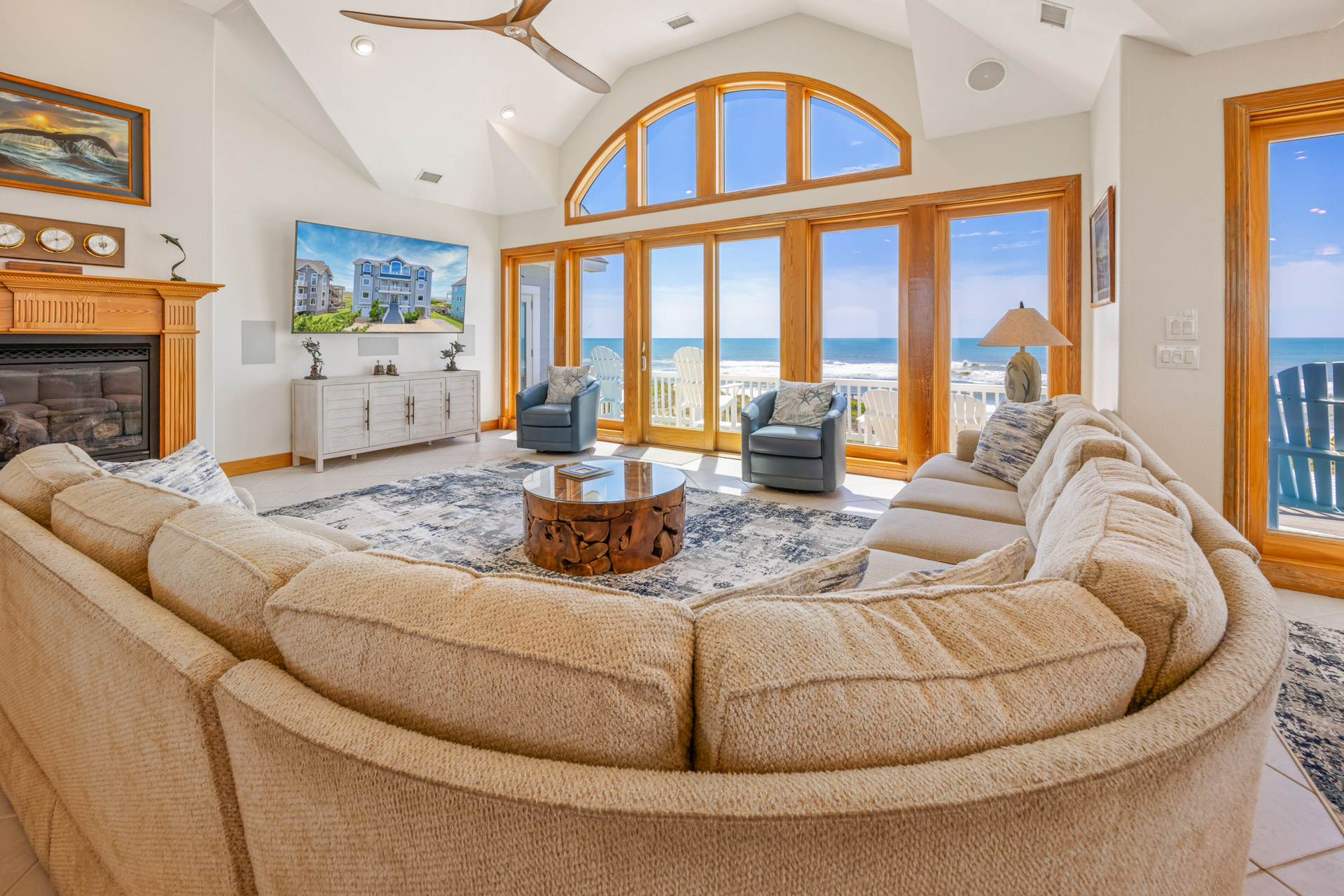 Surf Or Sound Realty 782 Forever Moore Great Room 4