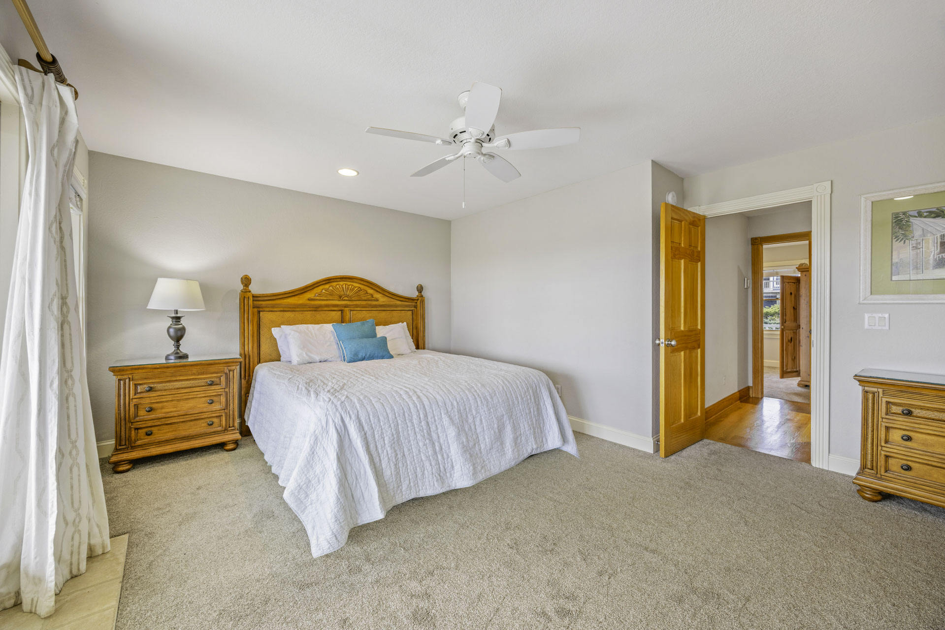 Surf Or Sound Realty 829 The HI Life Bedroom 4 2