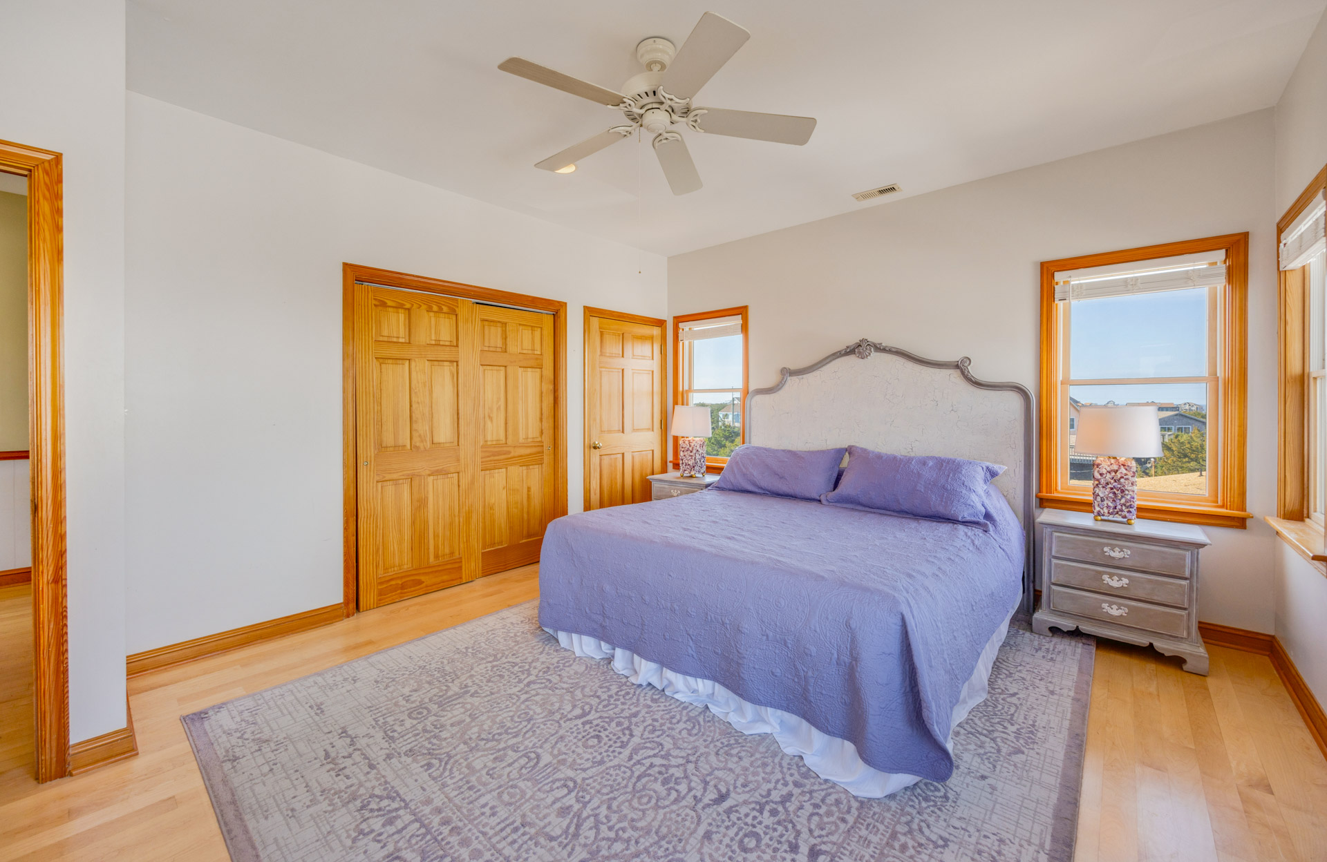 Surf Or Sound Realty 377 Hatteras Moon Bedroom 1 2