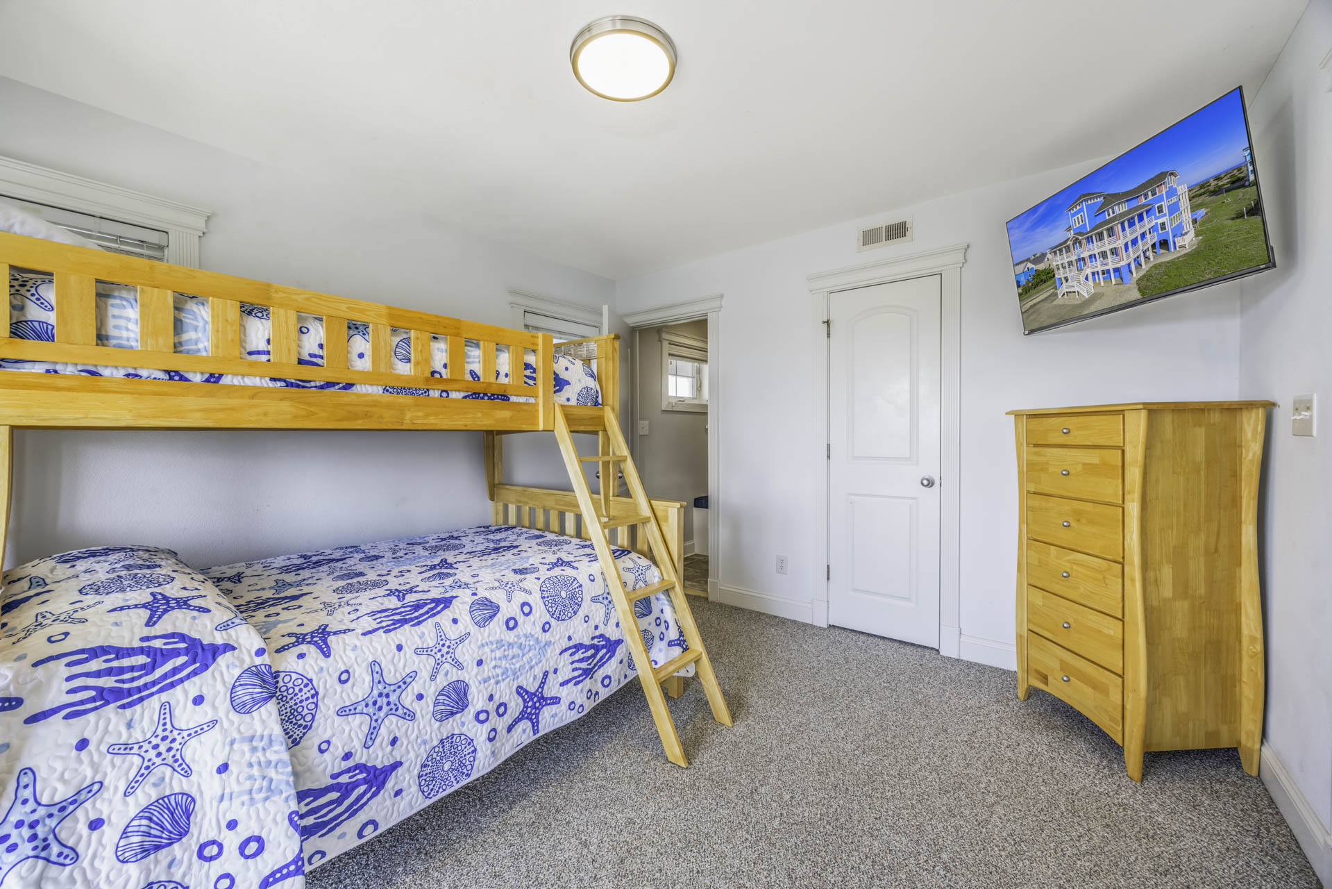 Surf Or Sound Realty 564 High Seas Bedroom 3 2